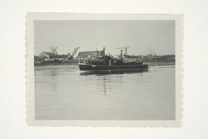 S.5219(12)0572; De stoomsleepboot 'M 485' gebouwd op de helling van de Arnhemsche Stoomsleephelling Maatschappij (ASM) voor de Duitse Rijkswaterstaat te Hannover [...]; foto