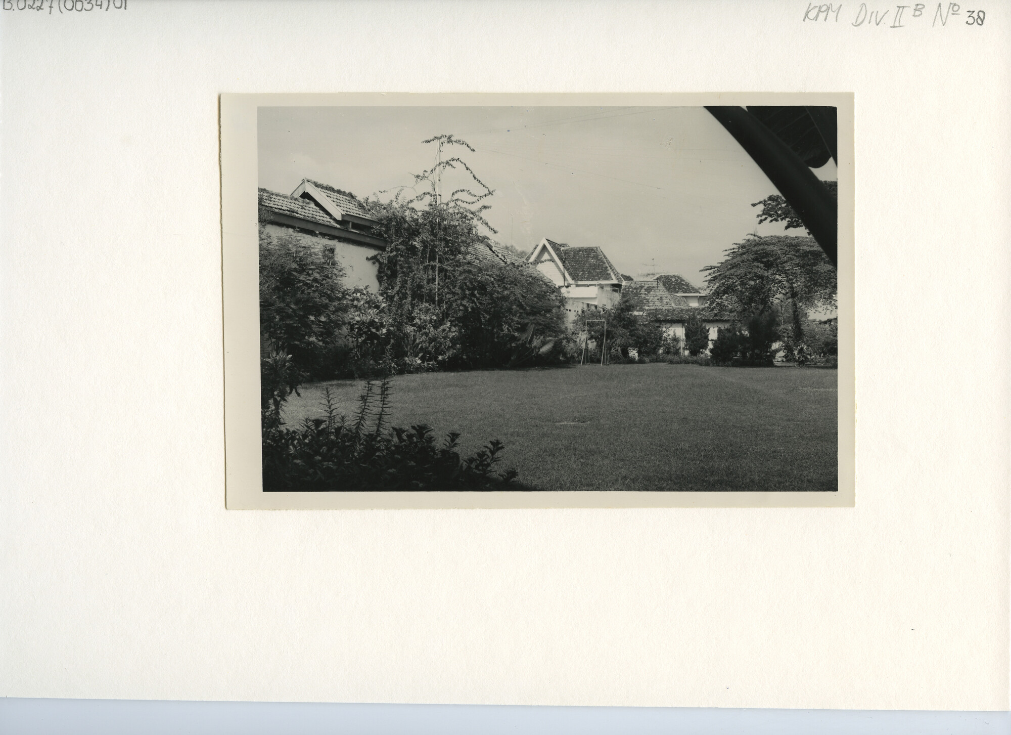 B.0227(0634)01; Foto van het logeergebouw van de KPM in Djakarta; foto