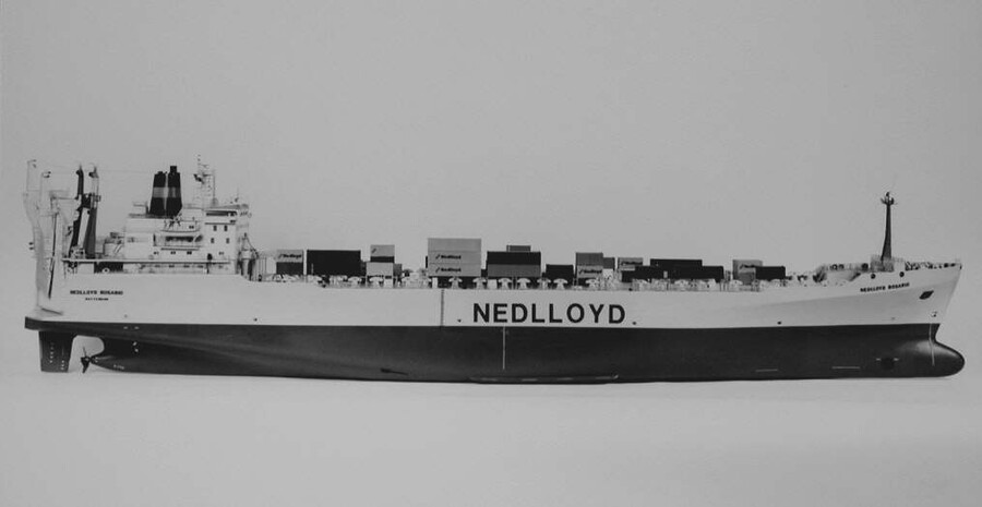 A.5789; Model van het ro/ro-schip Nedlloyd Rosario; scheepsmodel