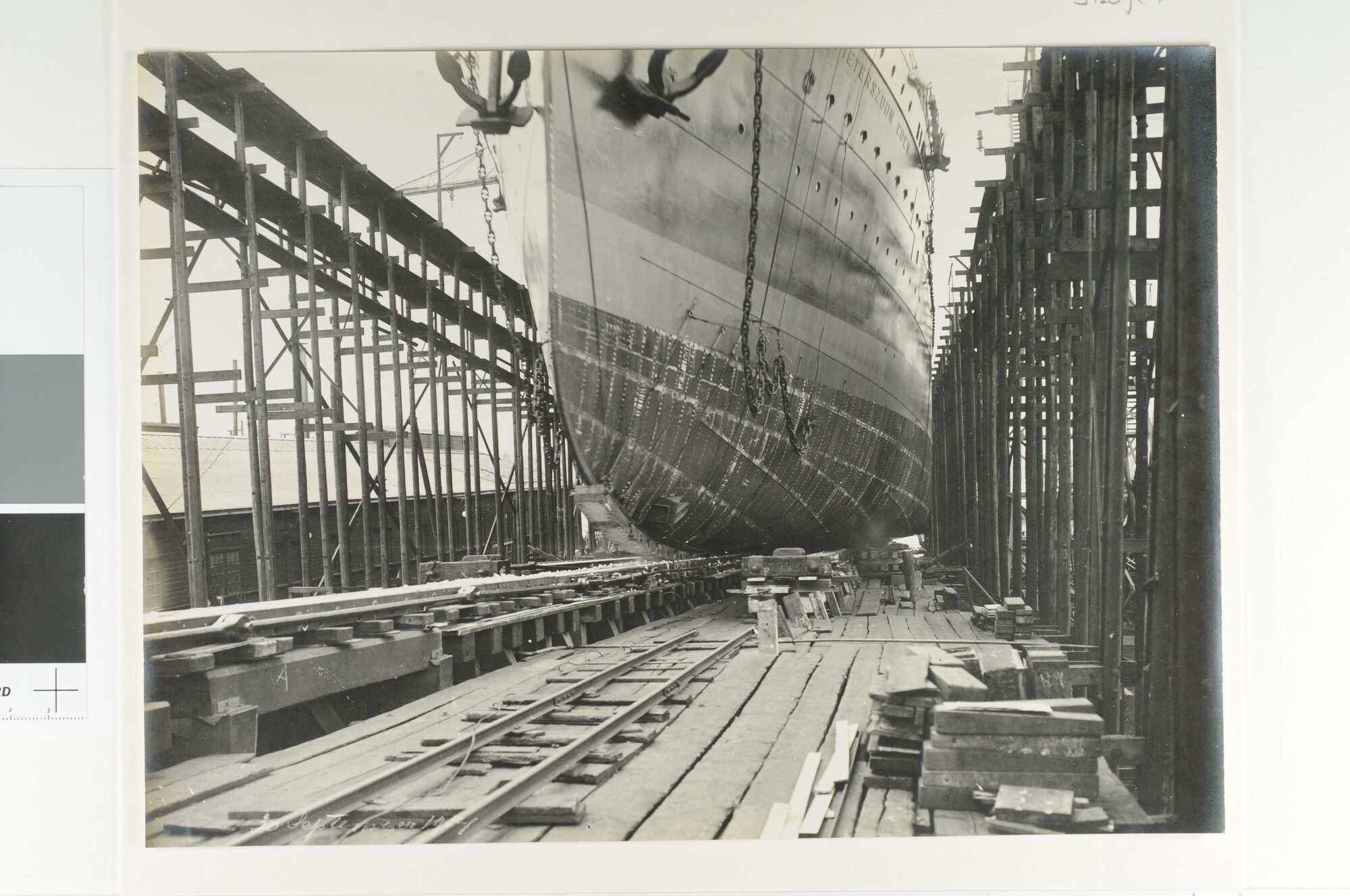 S.1239(02)05; Foto's van de tewaterlating van het mailschip ss. Jan Pieterszoon Coen; fotoreportage