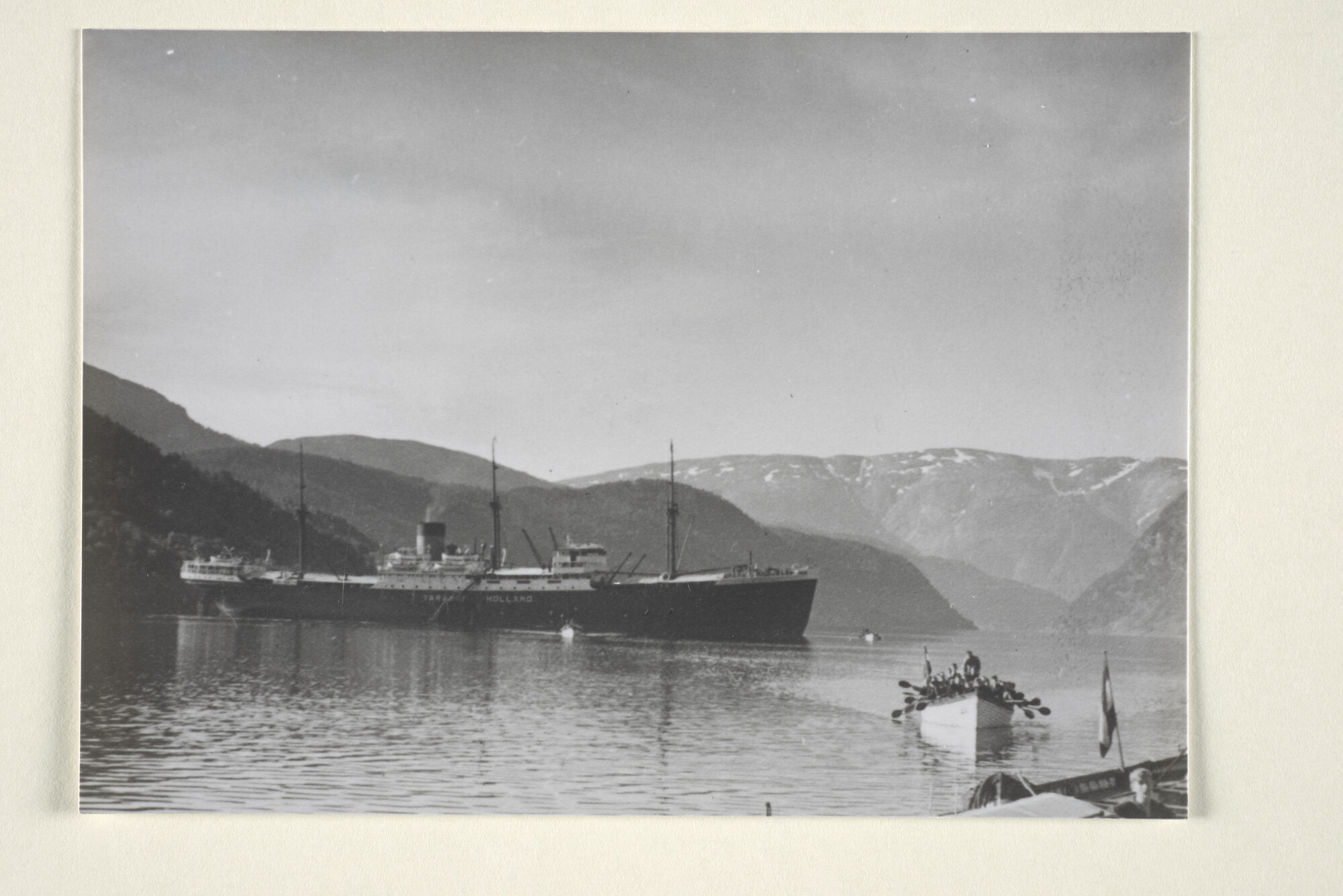 1997.1767; Reproductiefotos van de reis naar Noorwegen met het passagiersschip ms. Tarakan [...]; fotoreportage