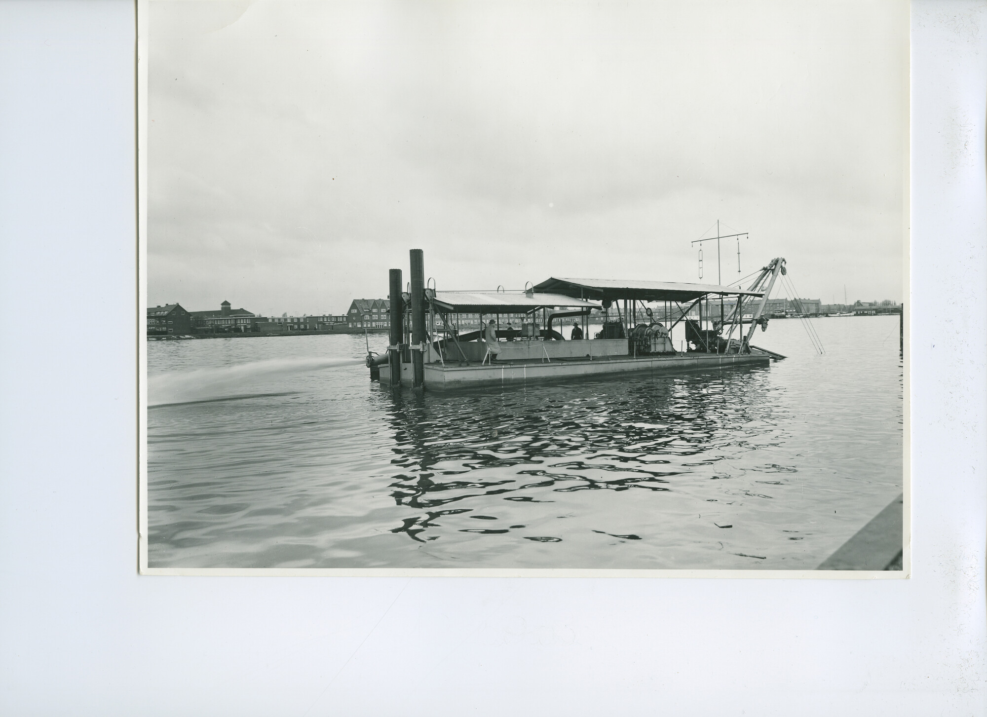S.5621(01)0399; Foto van cutterzuiger voor Madras.; foto