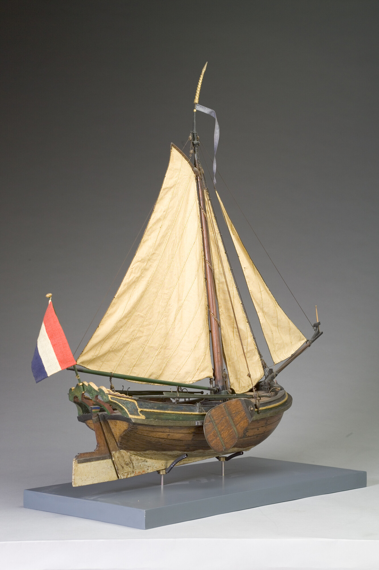 A.0115(12); Model van een hekjacht; scheepsmodel
