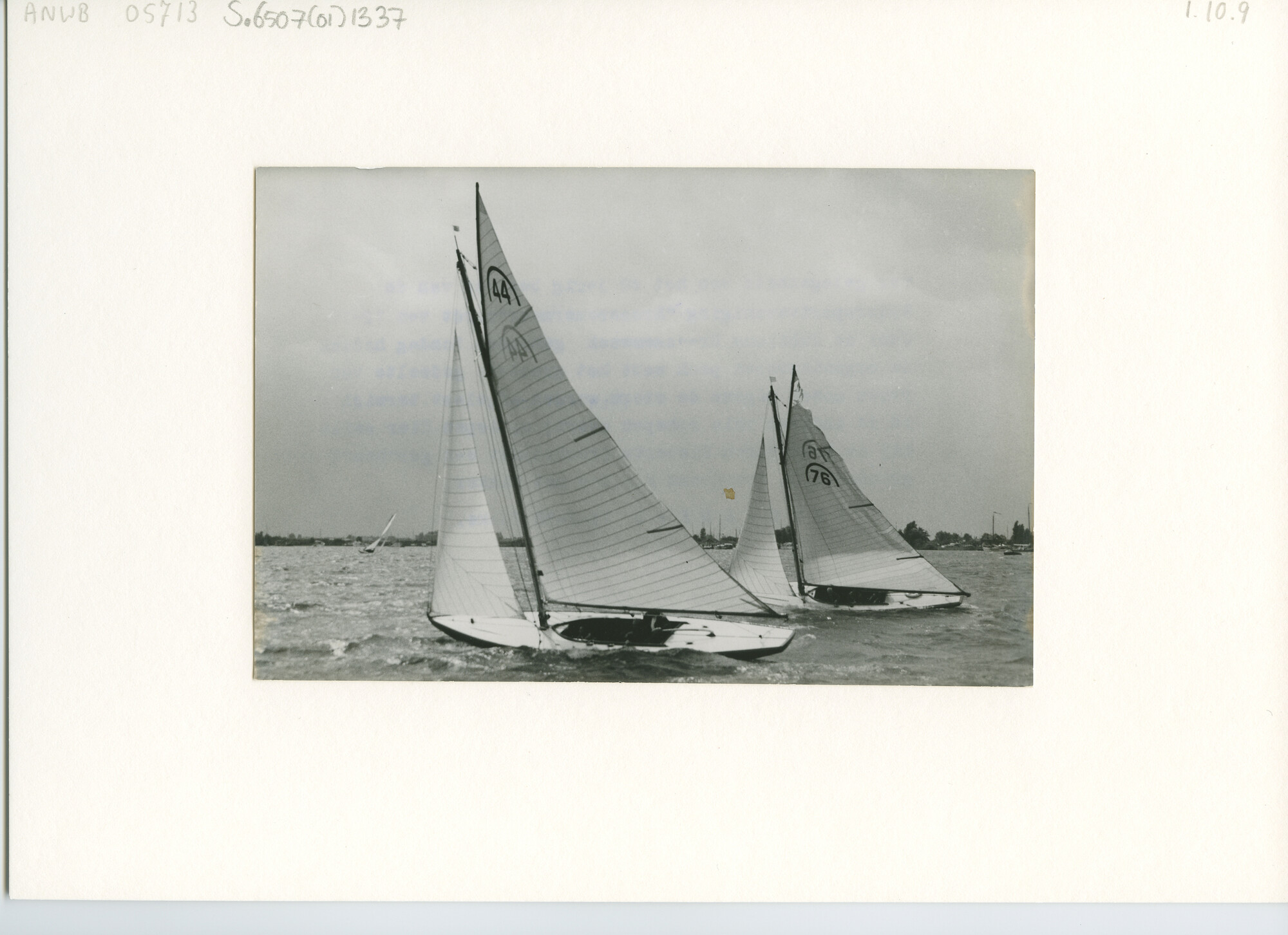 S.6507(01)1337; 40 Jarig bestaan van de Watersportvereniging "Braassemermeer".; foto