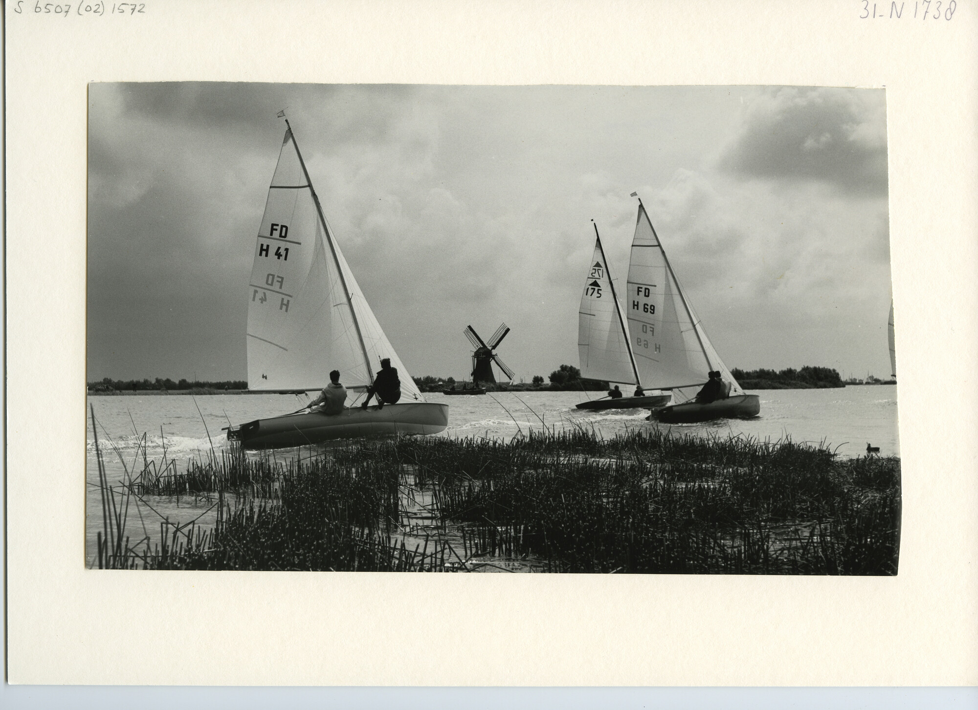 S.6507(02)1572.03; Zwart-wit foto van de Kaagweek 1960.; foto