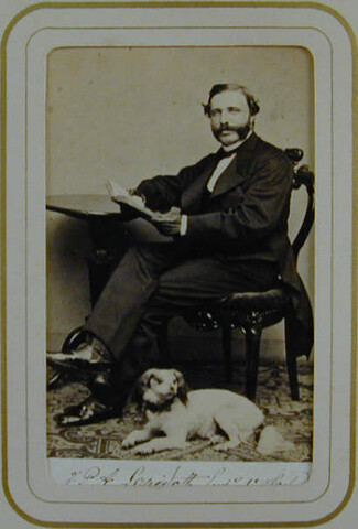 S.0576(01)084; Portretfoto van luitenant-ter-zee der eerste klasse J.P.A. Lapidoth (1830-1884); foto