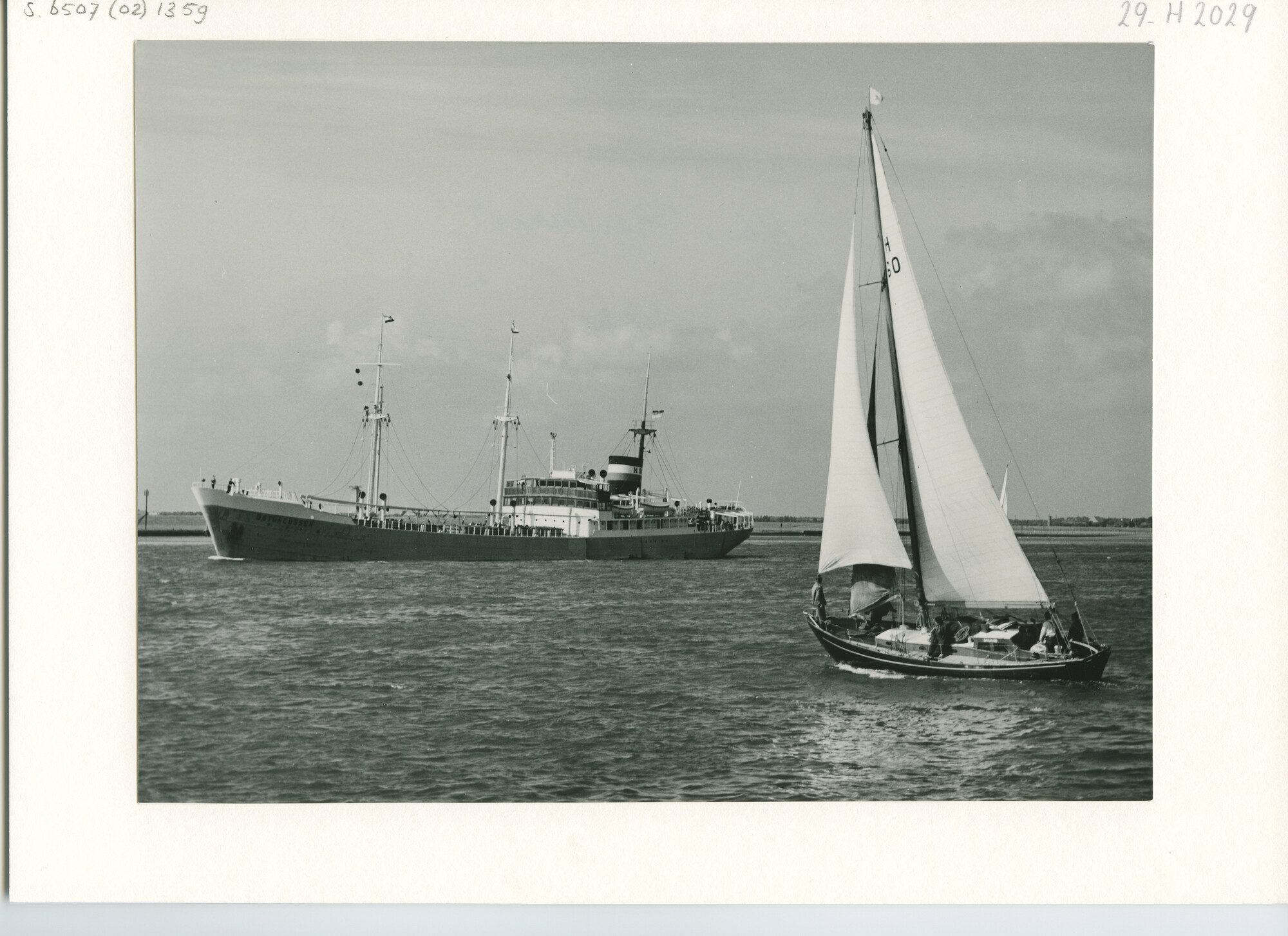 S.6507(02)1359; Zwart-wit foto van de torenkotter Banjaard (H 60); foto