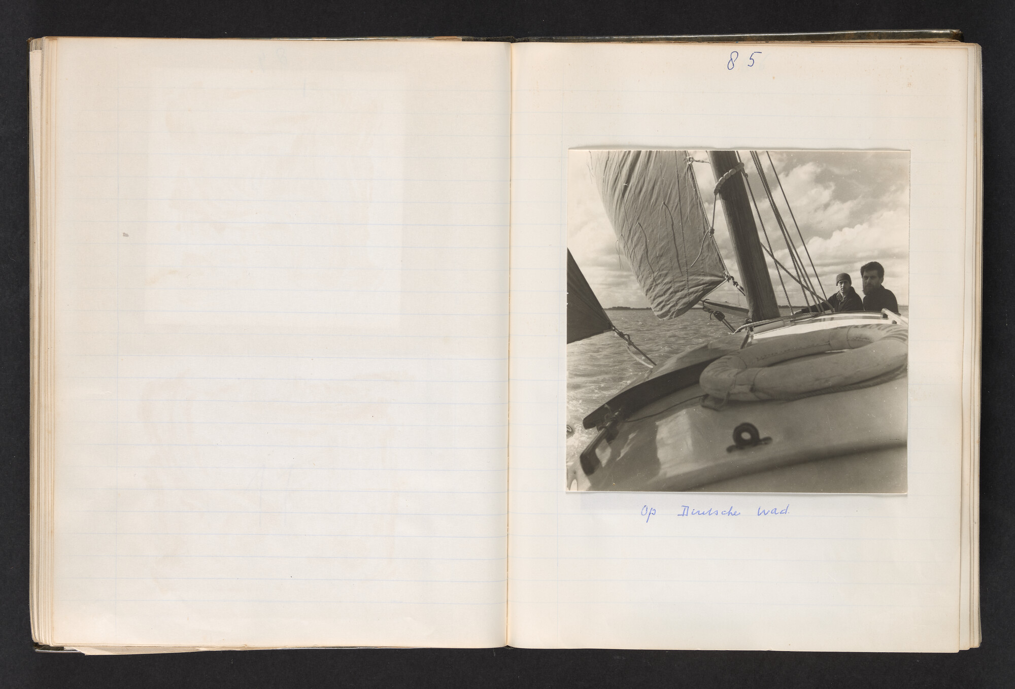 2017.0802; Logboek c.q. fotoalbum van reizen met zeeschouw Grutto (II) in Nederland, Duitsland en Denemarken, 1973-1974; logboek