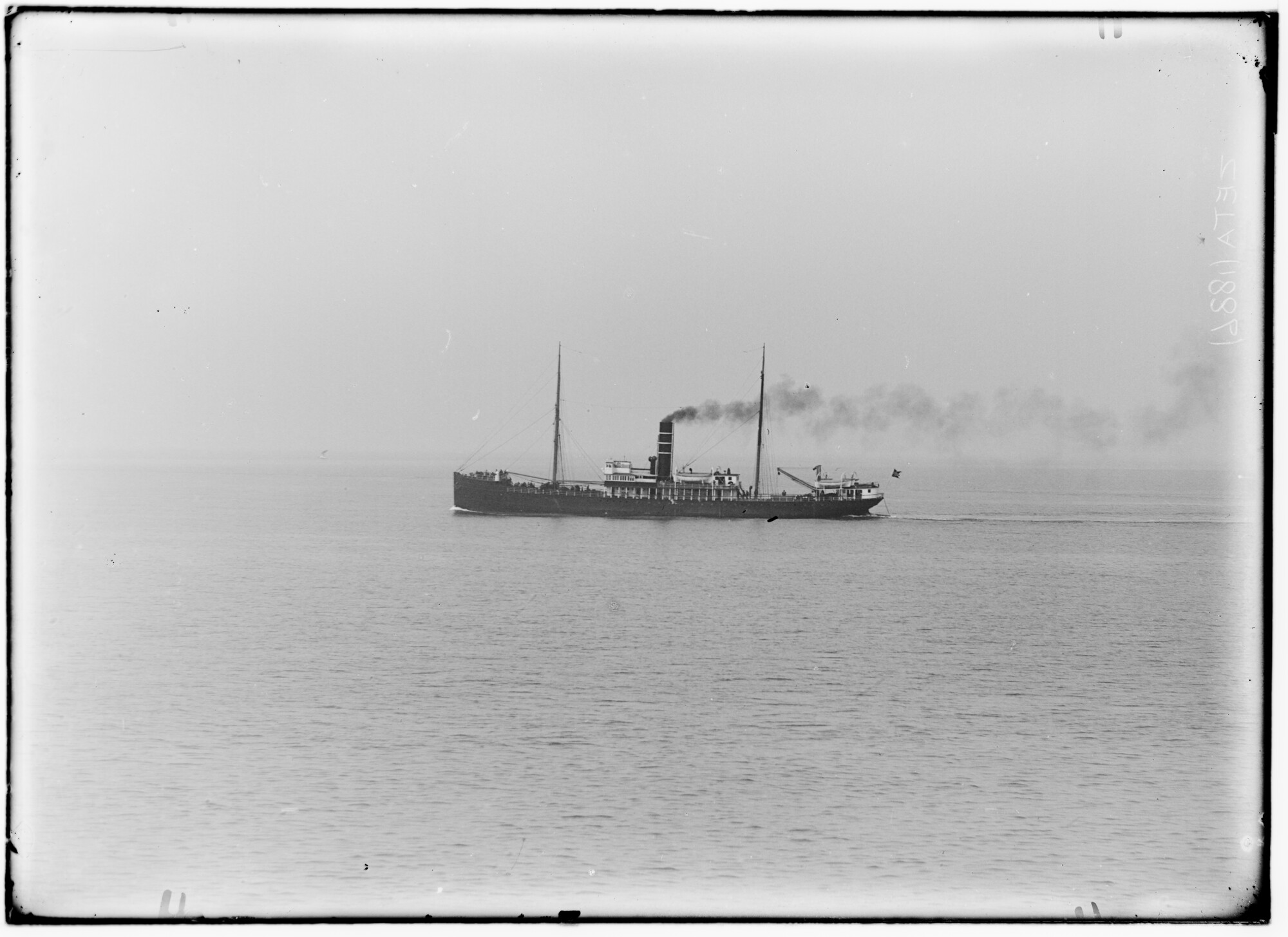 2018.1868; Glasnegatief van het vrachtschip Zeta (Noors, 1886); glasnegatief