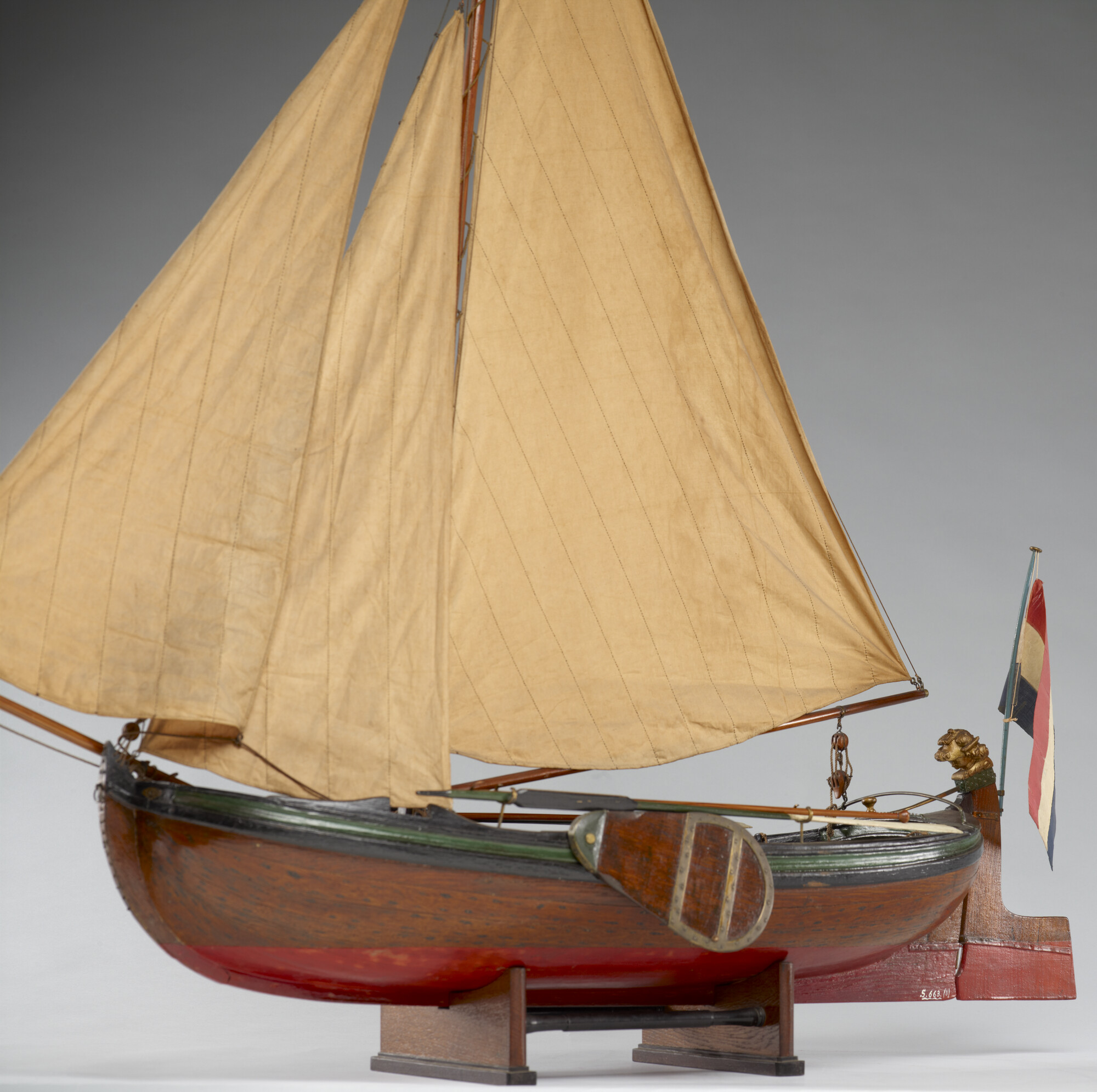 S.0663(03); Model van de zeil- en roeischuit Henriette; scheepsmodel