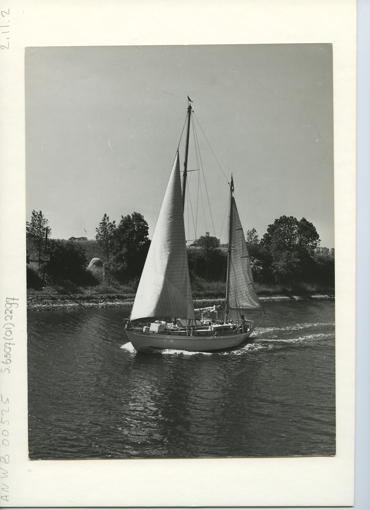 S.6507(01)2297; Foto zeilboot in Kielerkanaal; foto