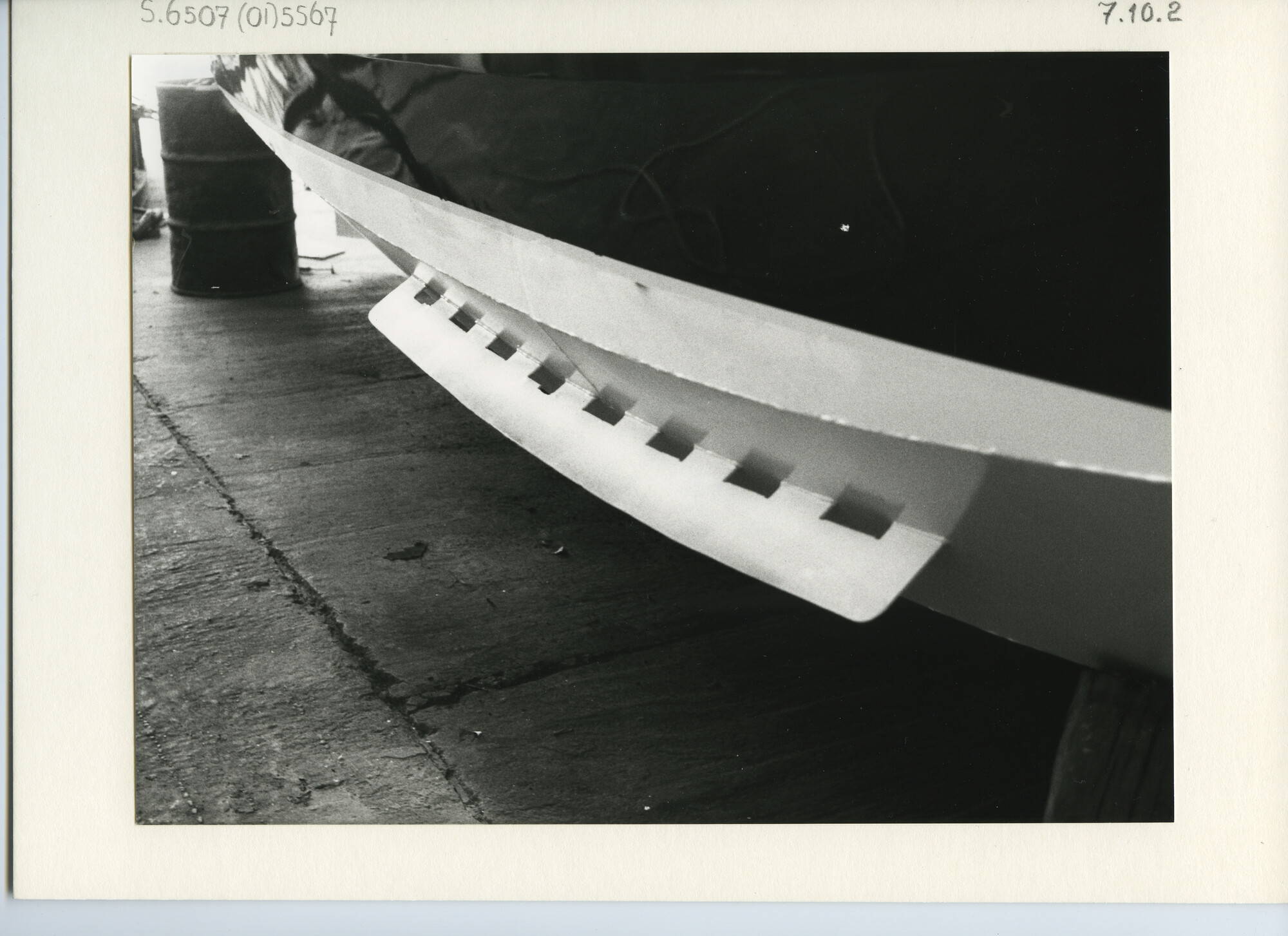 S.6507(01)5567; Foto van detail van slordig laswerk van boot op V.d. Werff, Doesburg; foto