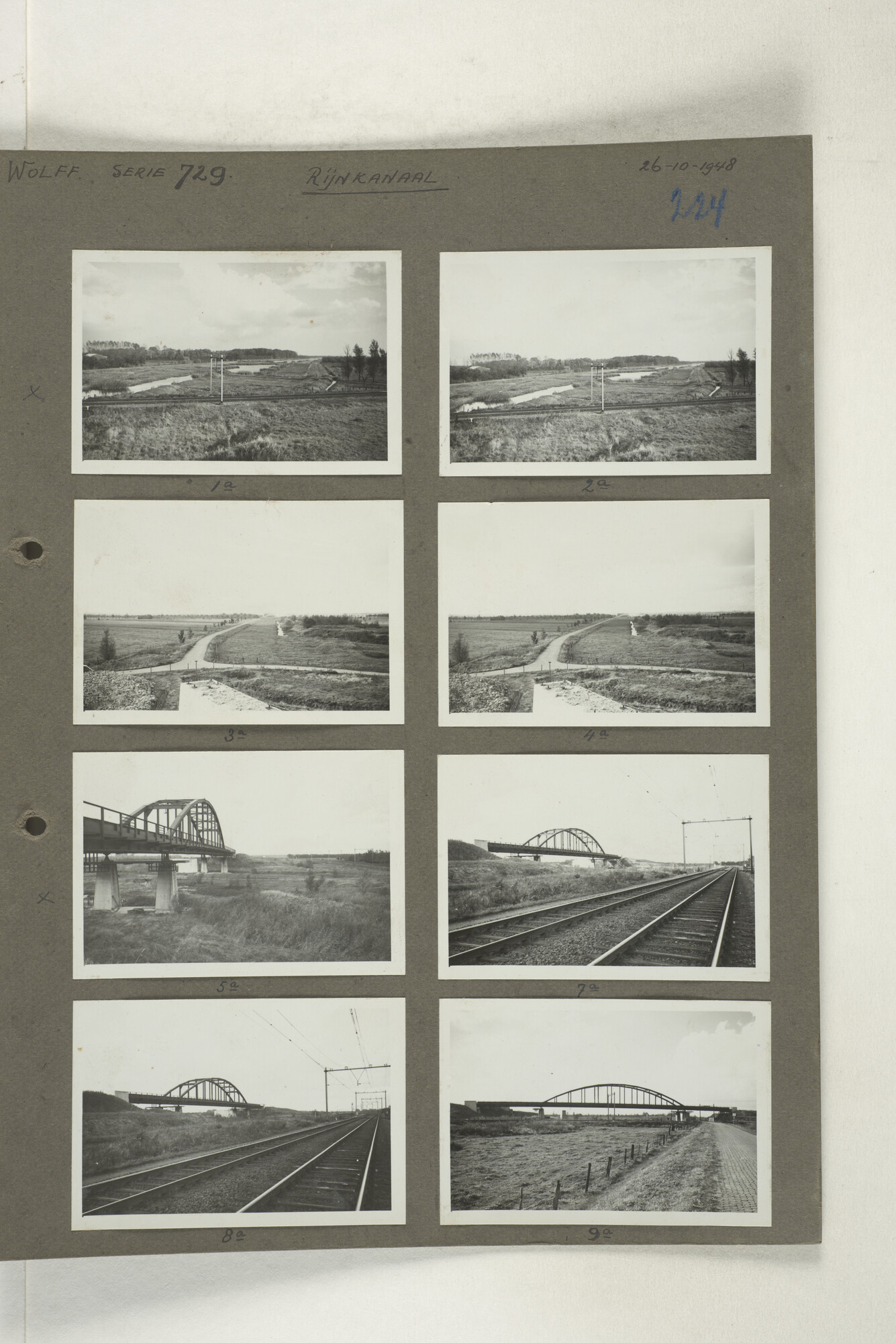 1998.2180; Omslag met een grote hoeveelheid proef foto's gemaakt in opdracht van de Gemeente Handelsinrichtingen in Amsterdam en de Koninklijke Hollandsche Lloyd te Amsterdam.; omslag