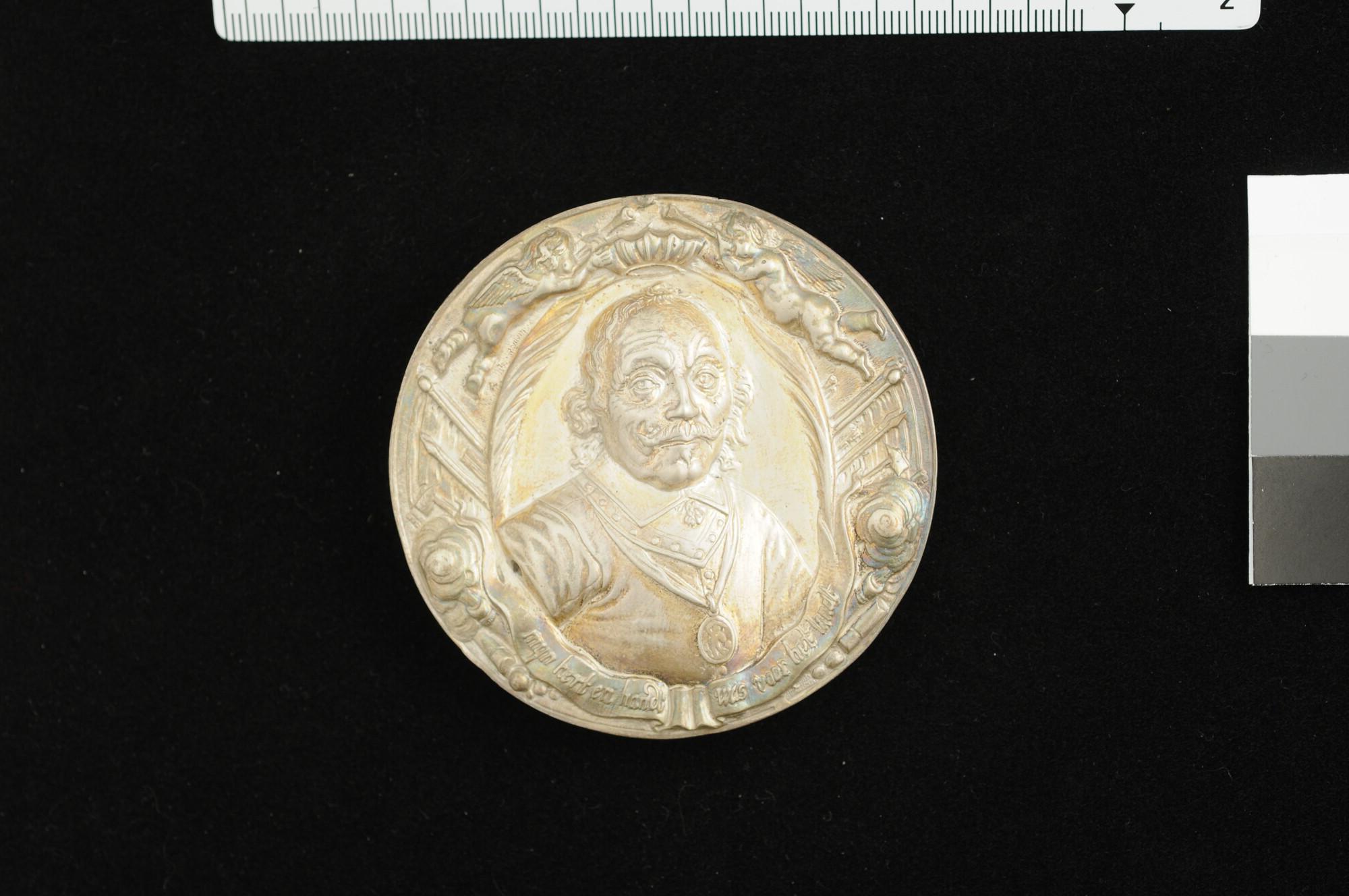 S.0004(01)08; Penning op het sneuvelen van luitenant-admiraal Maarten Harpertsz. Tromp, 1653; penning