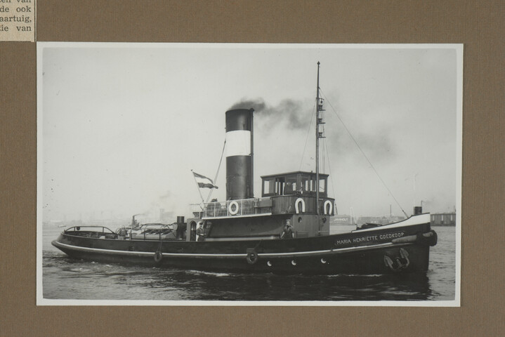 2001.1755; Omslag met vele foto's en knipsels van meest bergingsactiviteiten door Reederij v/h Gebroeders Goedkoop te Amsterdam in de periode 1929 / 1949; omslag