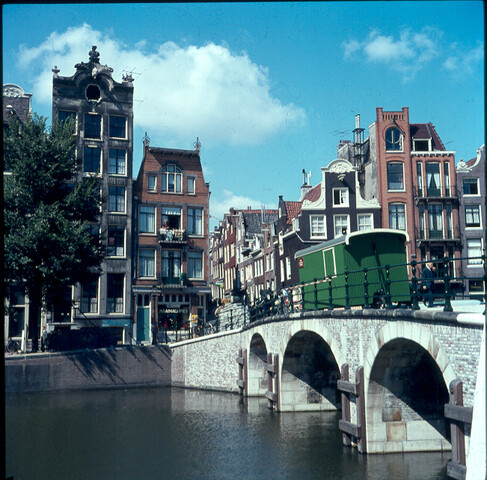 S.9100(0317); De Torensluis (Singel) te Amsterdam; diapositief