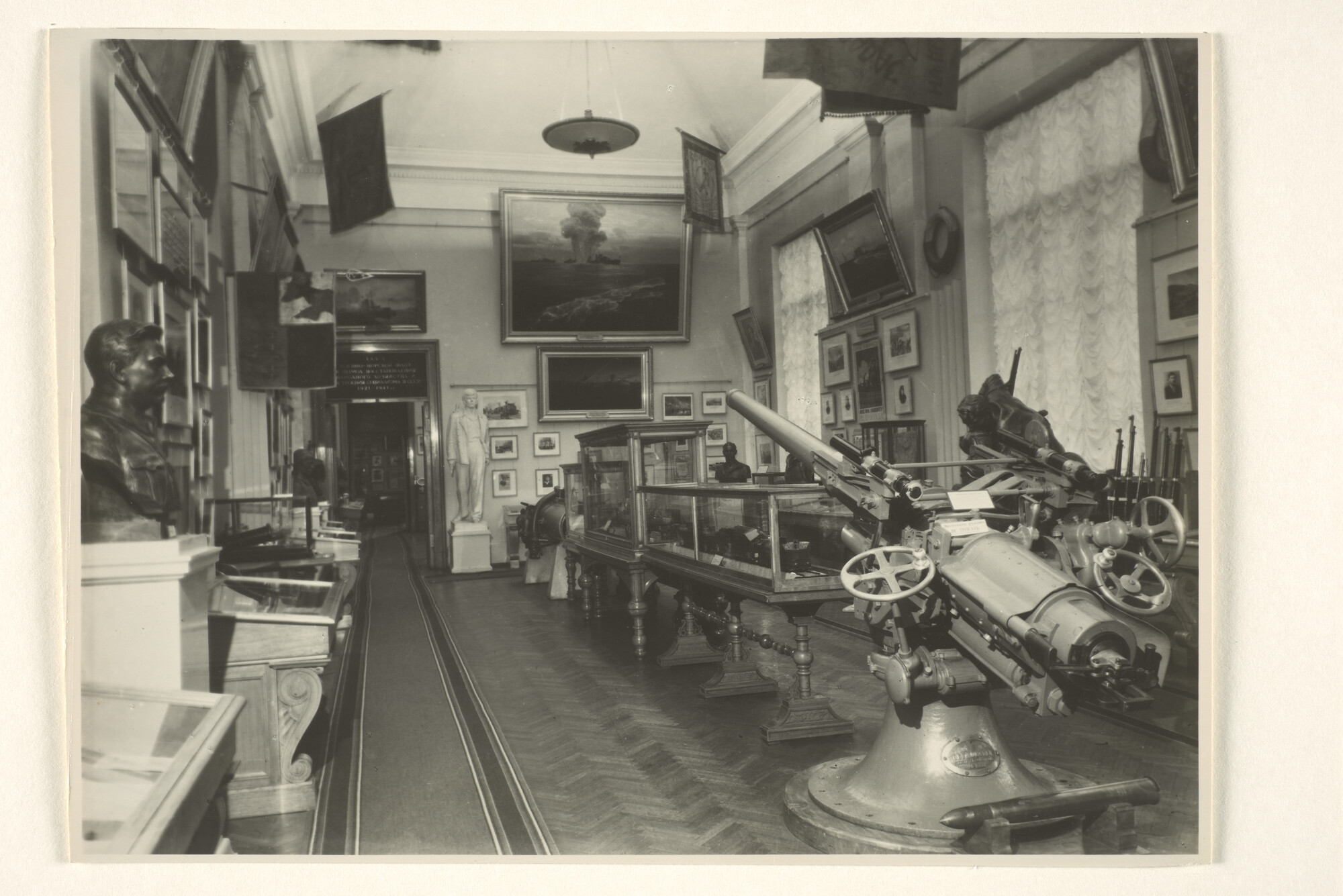 1996.4653; Interieurfoto's van het Marinemuseum in Leningrad; fotoreportage