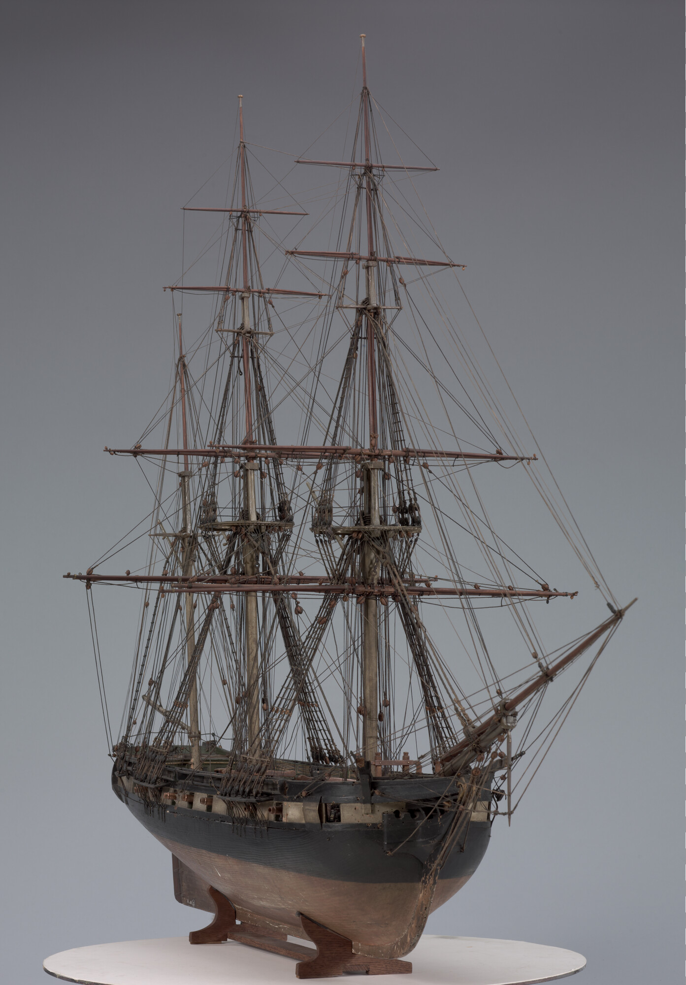 A.0111(03); Model van een driemaster; scheepsmodel