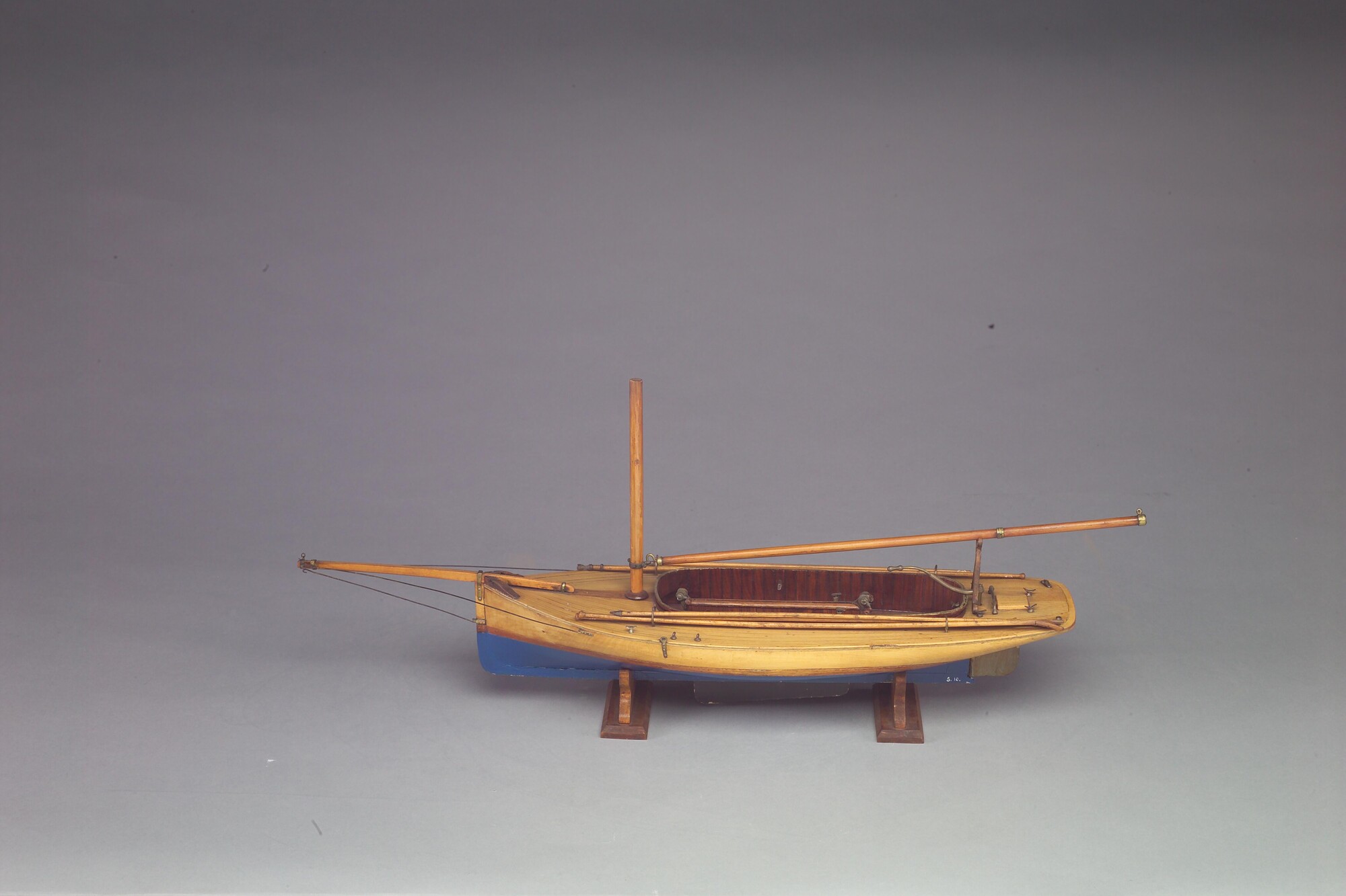 S.0010(03); Model van een midzwaardjacht; scheepsmodel