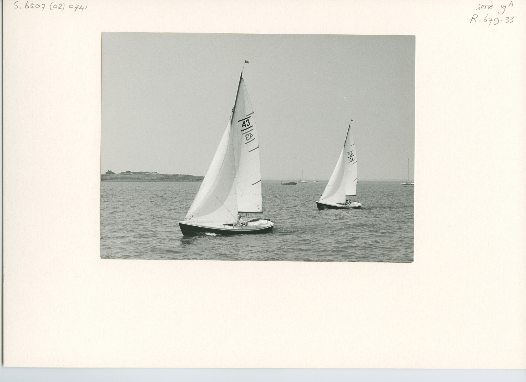 S.6507(02)0741.02; Zwart-wit foto van de Randmeer-klasse tijdens de Braassemweek en de Hollandweek II 1964; foto