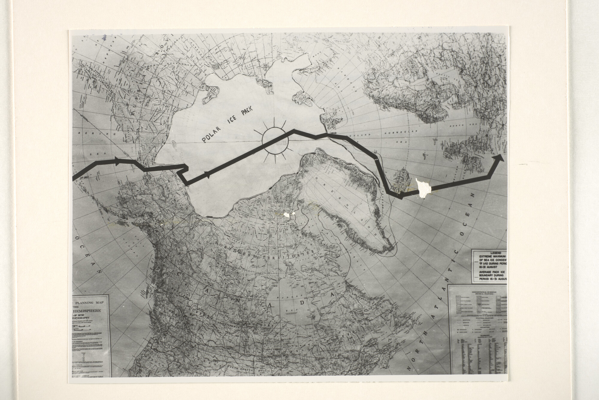 1995.1700; Detailfoto van een kaart met de route die de atoomonderzeeboot USS Nautilus [...]; foto