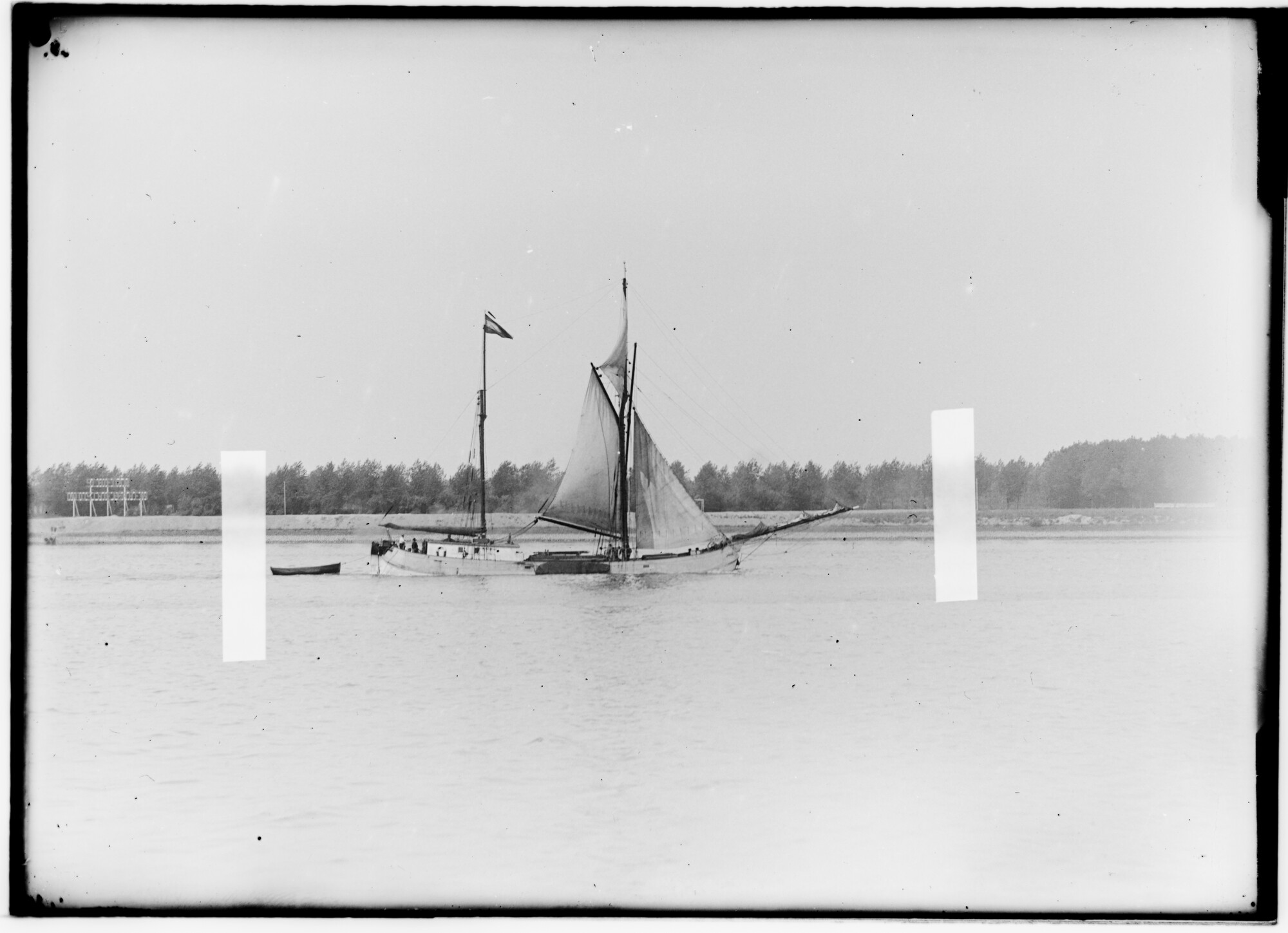 2018.0911; Glasnegatief van de koftjalk Albatros (Nederlands, 1913); glasnegatief