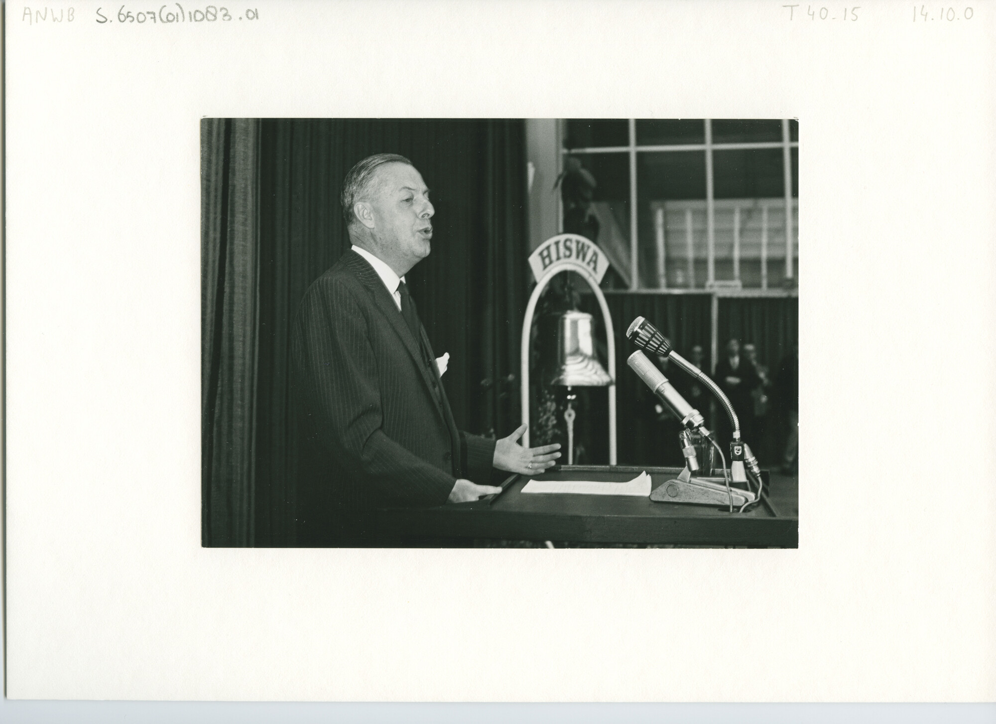 S.6507(01)1083.01; A. Feith, voorzitter van de Nederlands Sport Federatie, opent de HISWA-tentoonstelling 1966; foto