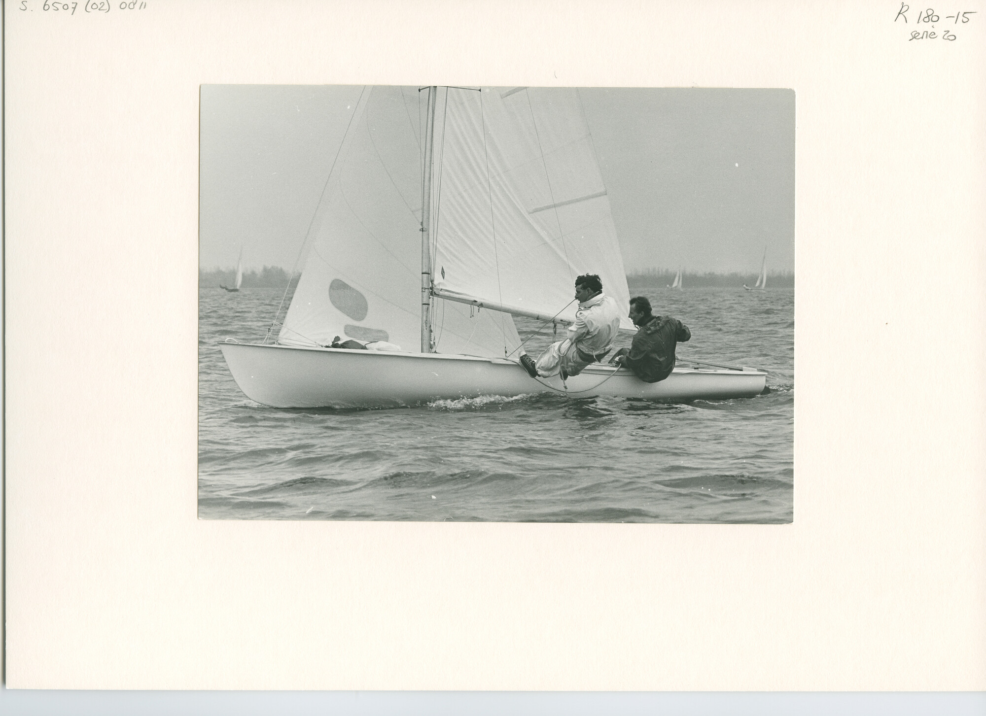 S.6507(02)0811.03; Zwart-wit foto van de FD-klasse op de Loosdrechtse Plassen; foto