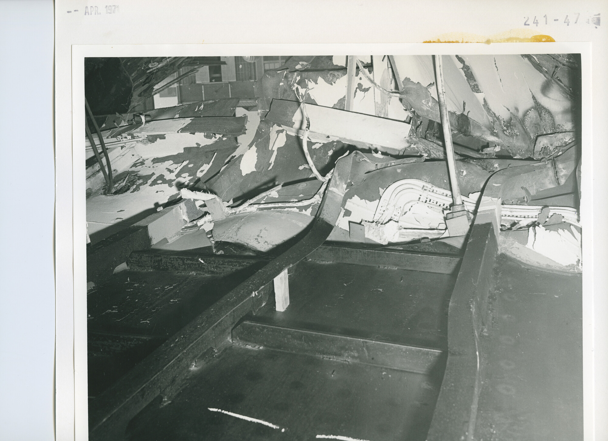 S.5444(5237)06; Foto van de reparatie van de aanvaringsschade aan het vrachtschip Tasmania; foto