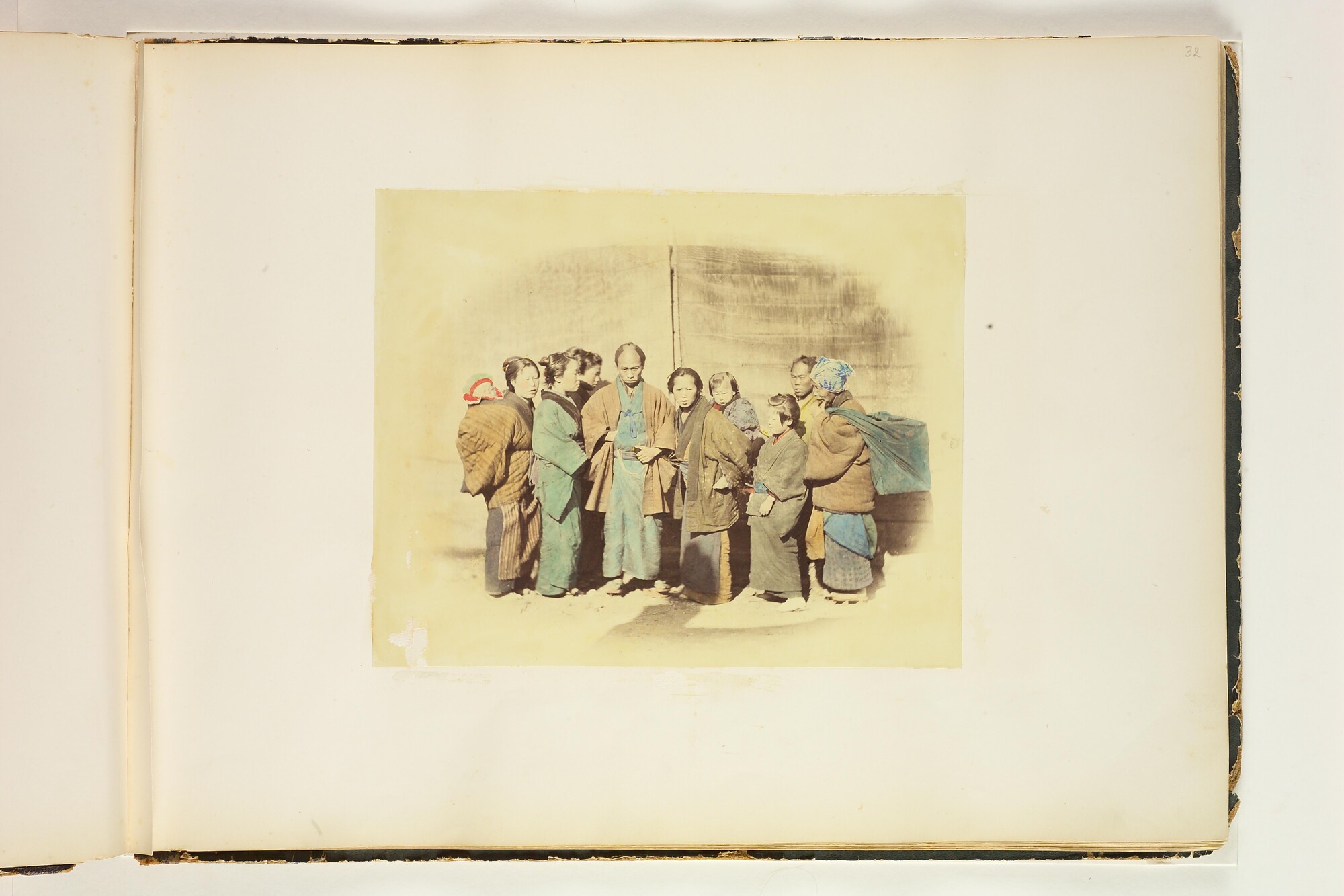 S.3628(04); 'Views of Japan': Album nr. 3 uit een serie van drie van de Nederlandse consul in Japan Dirk de Graeff van Polsbroek; fotoalbum