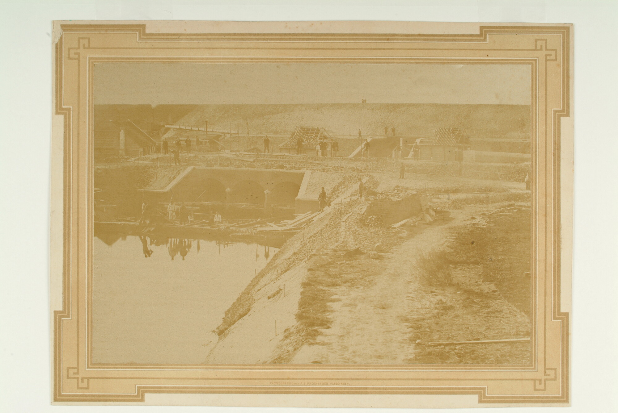 A.0813(04)a; De bouw van de dubbelschutsluis te Vlissingen; foto