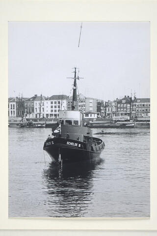 S.5219(12)0405; Foto's van de tewaterlating van de havensleepboot 'Schelde III', gebouwd op de langshelling van de ASM; fotoreportage