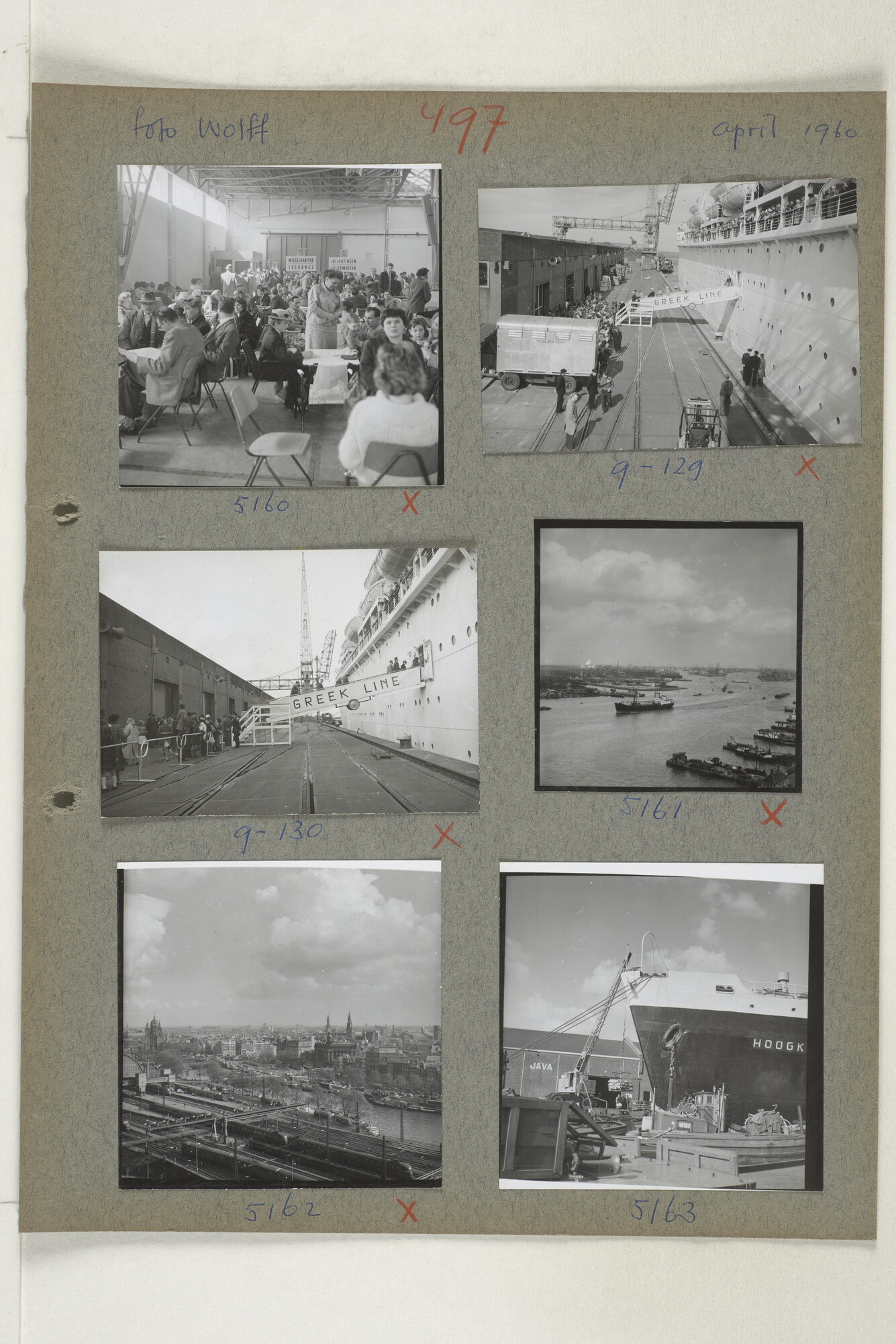 1998.2183; Omslag (voorheen ordner) met een grote hoeveelheid proef foto's van de haven en de stad van Amsterdam; omslag