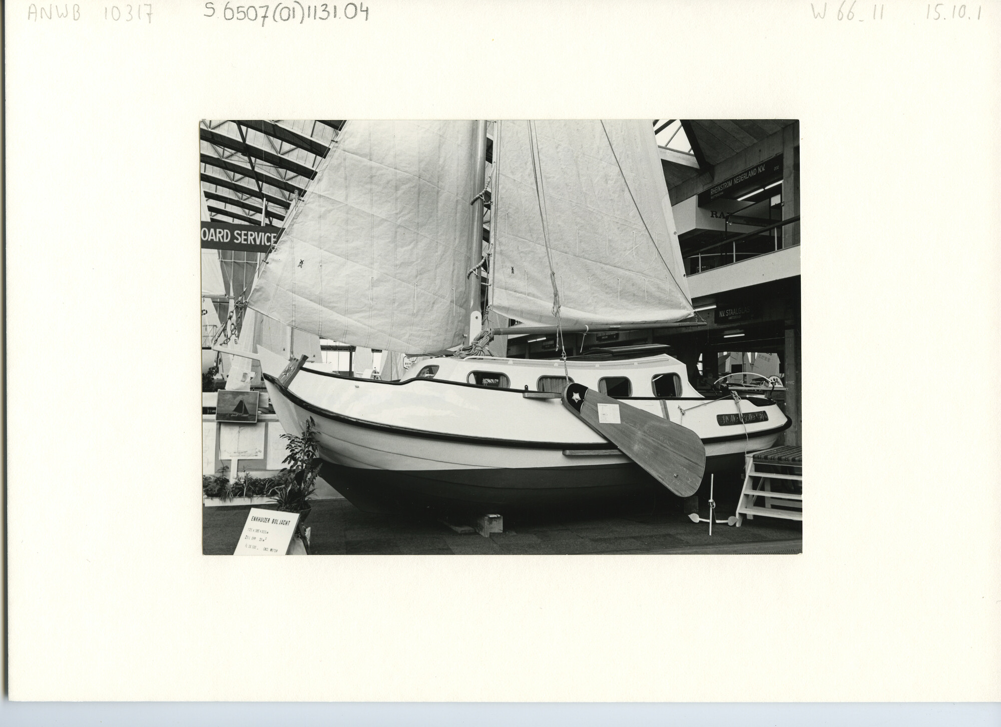 S.6507(01)1131.04; Foto van de HISWA 1968: diverse stands; foto