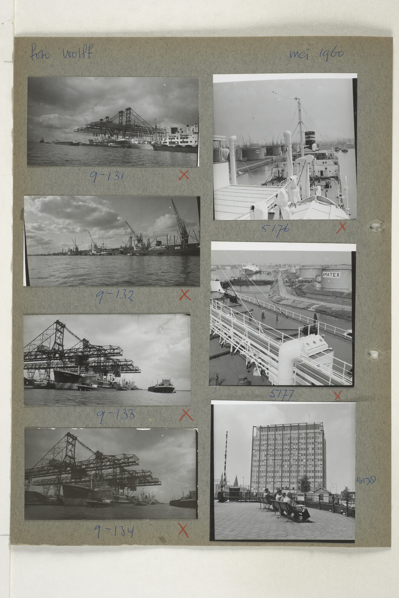 1998.2183; Omslag (voorheen ordner) met een grote hoeveelheid proef foto's van de haven en de stad van Amsterdam; omslag