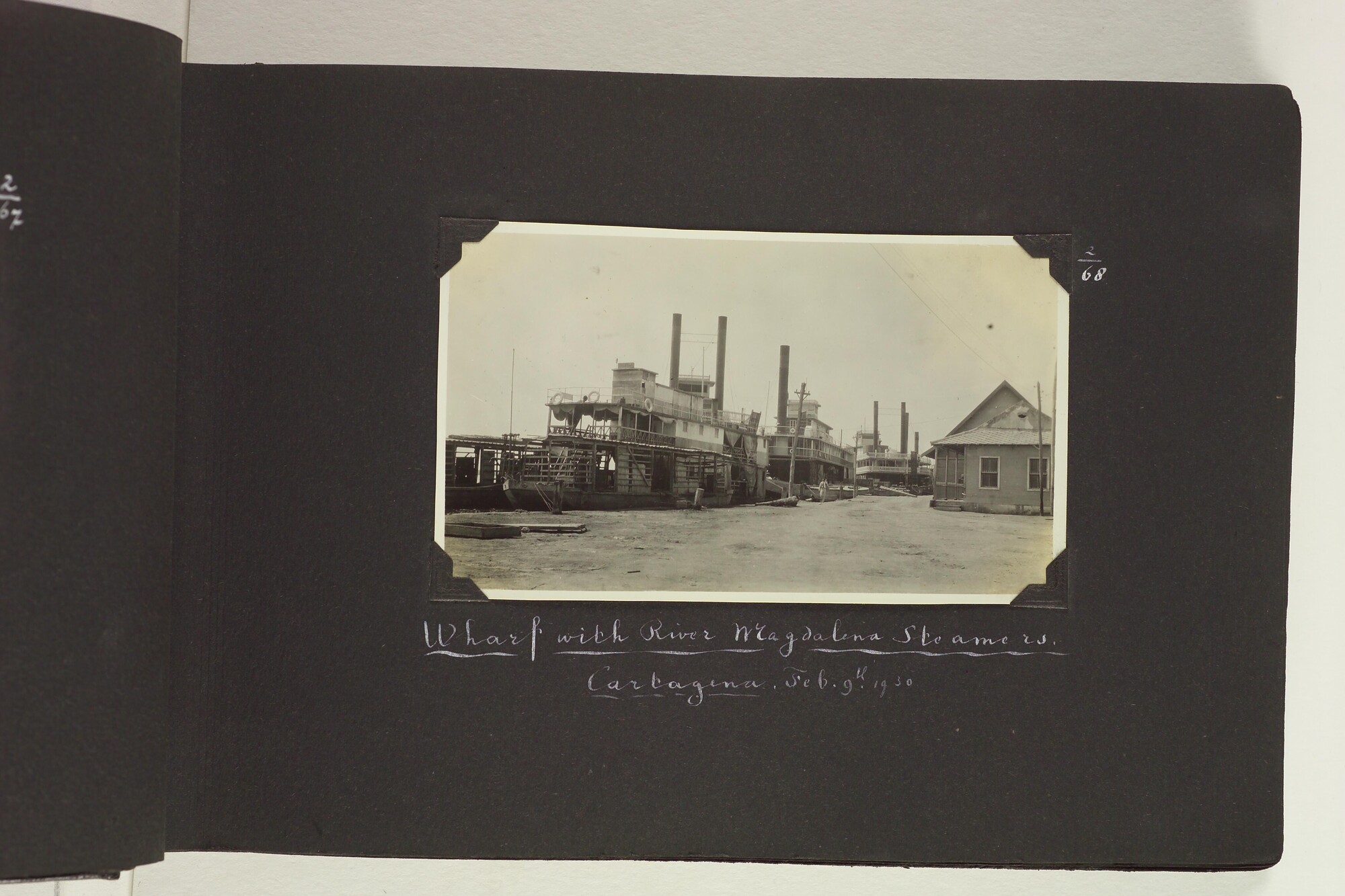 S.6156(06)l; Fotoalbum l) uit een serie van veertien uit de Collectie Job over zijn reizen met ss. 'Stuyvesant' en 'Venezuela' van de KNSM [...]; fotoalbum
