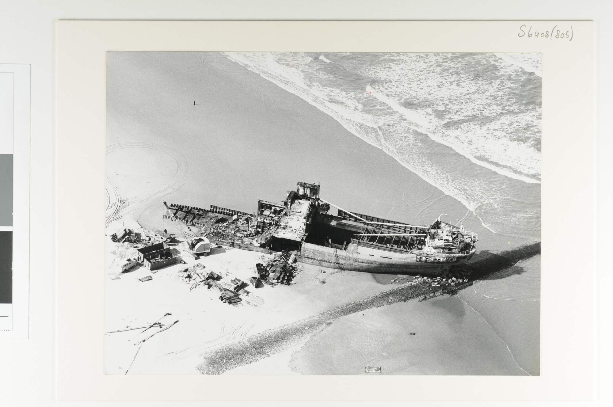 S.6408(0805); 'De ontakeling van een zeereus'; foto