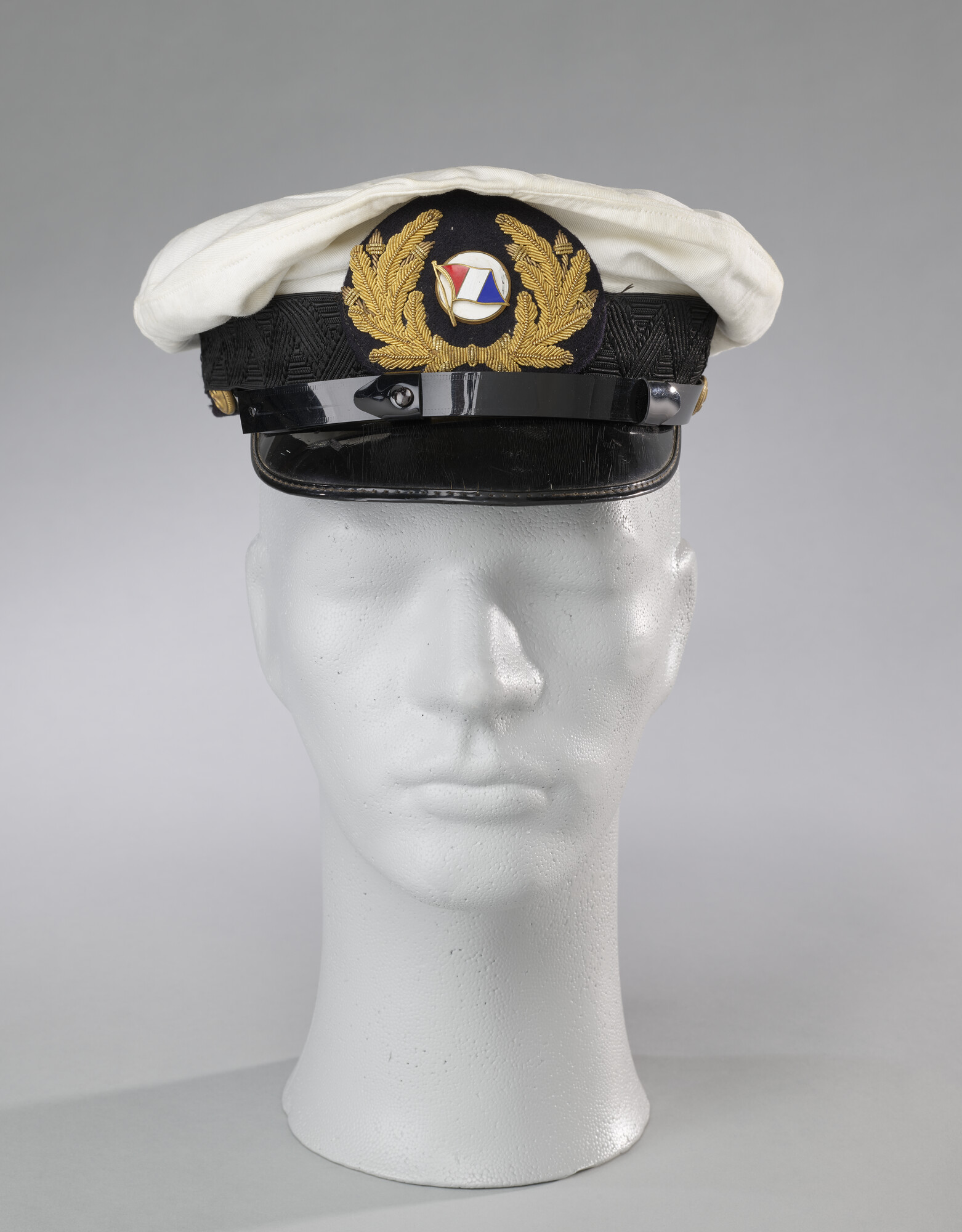 2021.0451; Uniformpet van de Vereenigde Nederlandsche Scheepvaartmaatschappij (VNS); pet