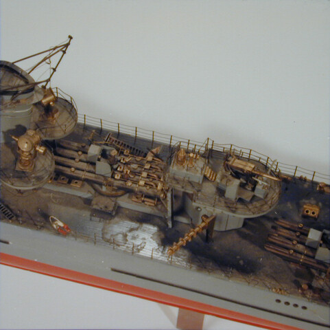 B.0203(01); Model van de torpedobootjager Hr.Ms. Isaac Sweers; scheepsmodel