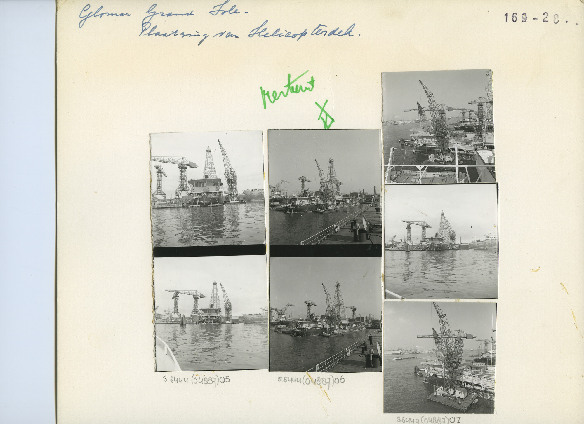 S.5444(4887)06; Foto van het aanbrengen van een helikopterdek op en het schoonmaken van de huid van de Glomar Grand Isle bij de NDSM; foto