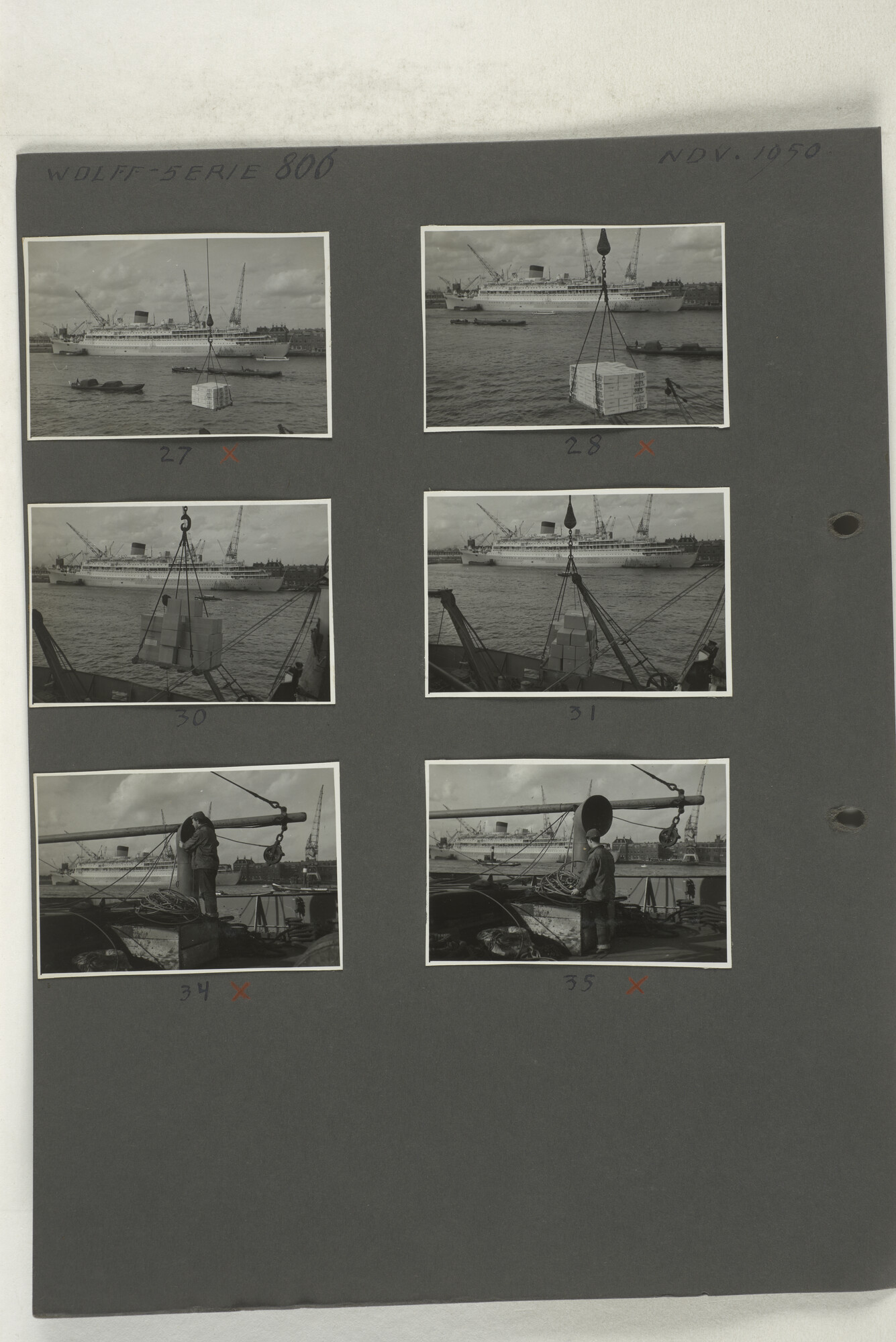 1998.2181; Omslag met een grote hoeveelheid proef foto's gemaakt in opdracht van de Gemeente Handelsinrichtingen en de Vereniging "de Amsterdamsche Haven" te Amsterdam.; omslag