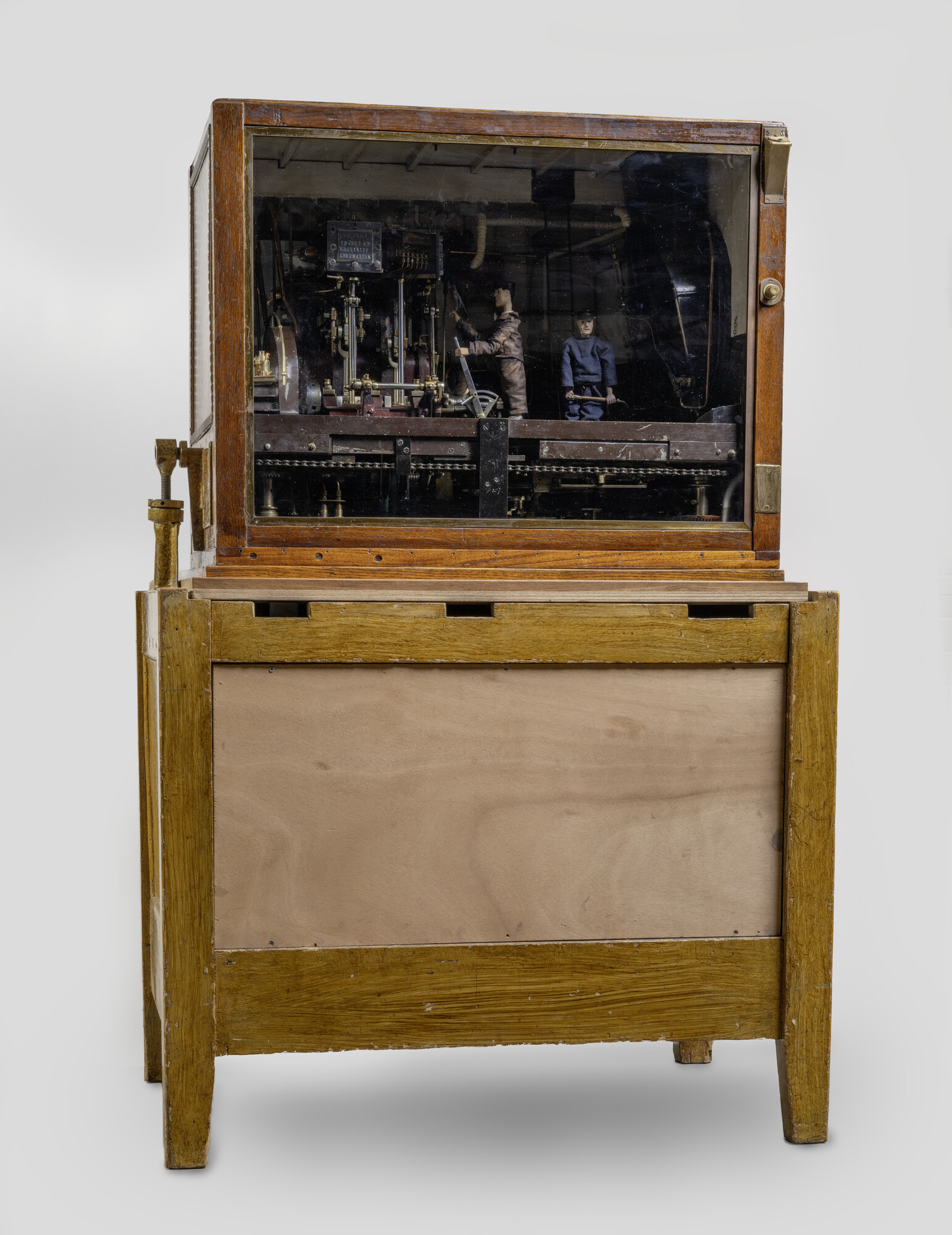 A.4109; Model van de machinekamer van de ss. Heereveen I; schaalmodel