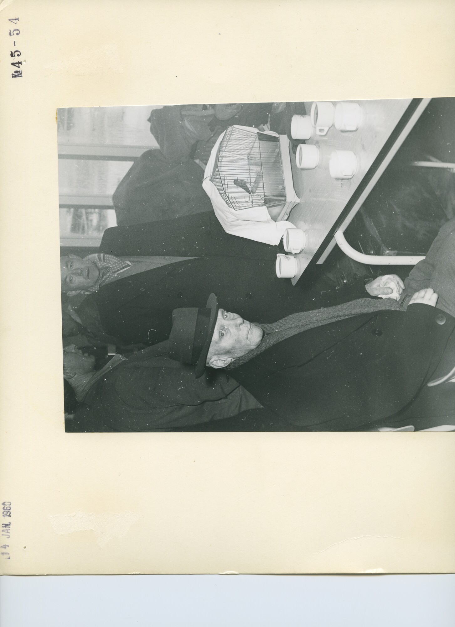 S.5444(3576)05; Foto van de hulpverlening door andere de NDSM; foto