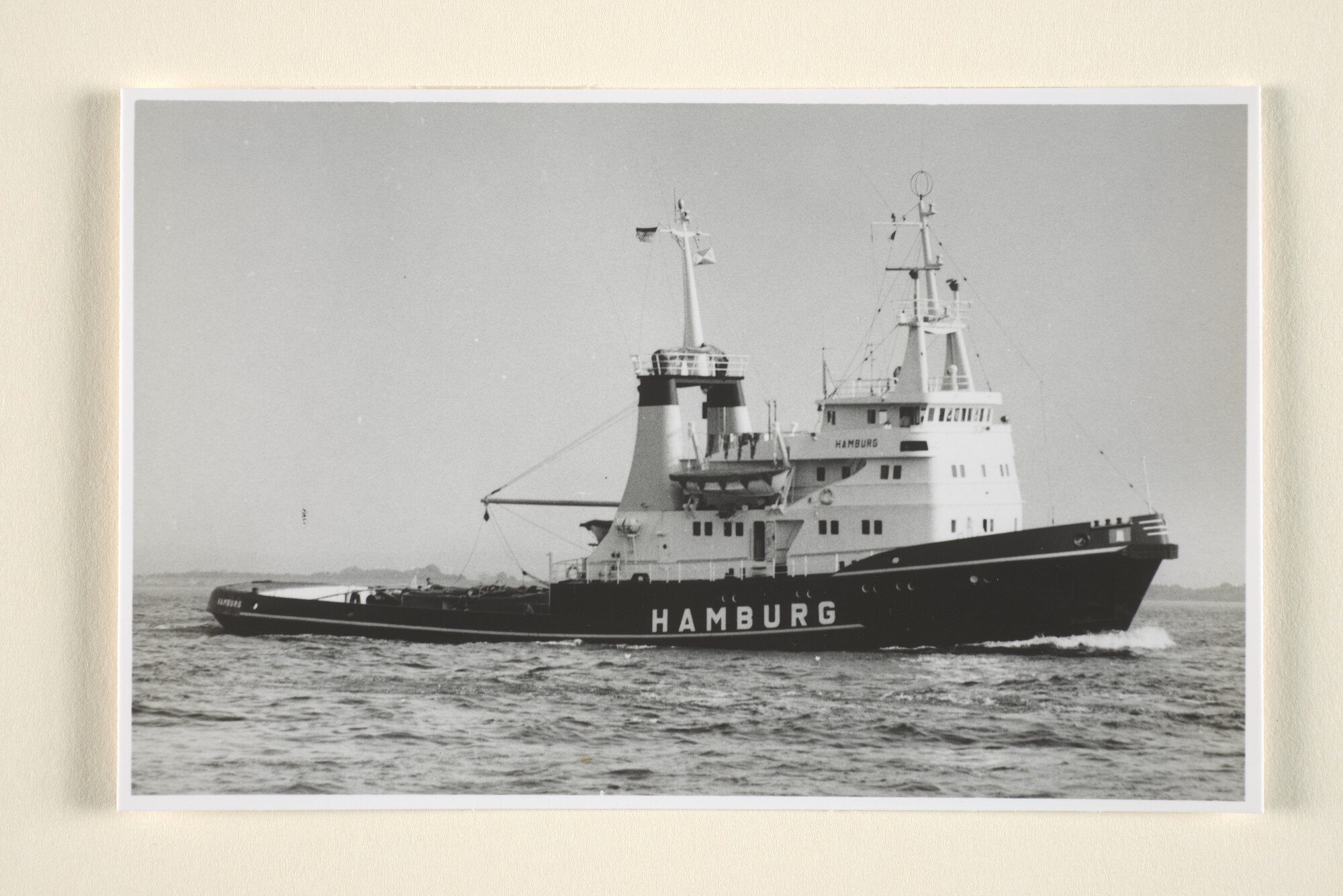 1996.3444; De Duitse sleepboot 'Hamburg' van Petersen & Alpers te Hamburg; foto