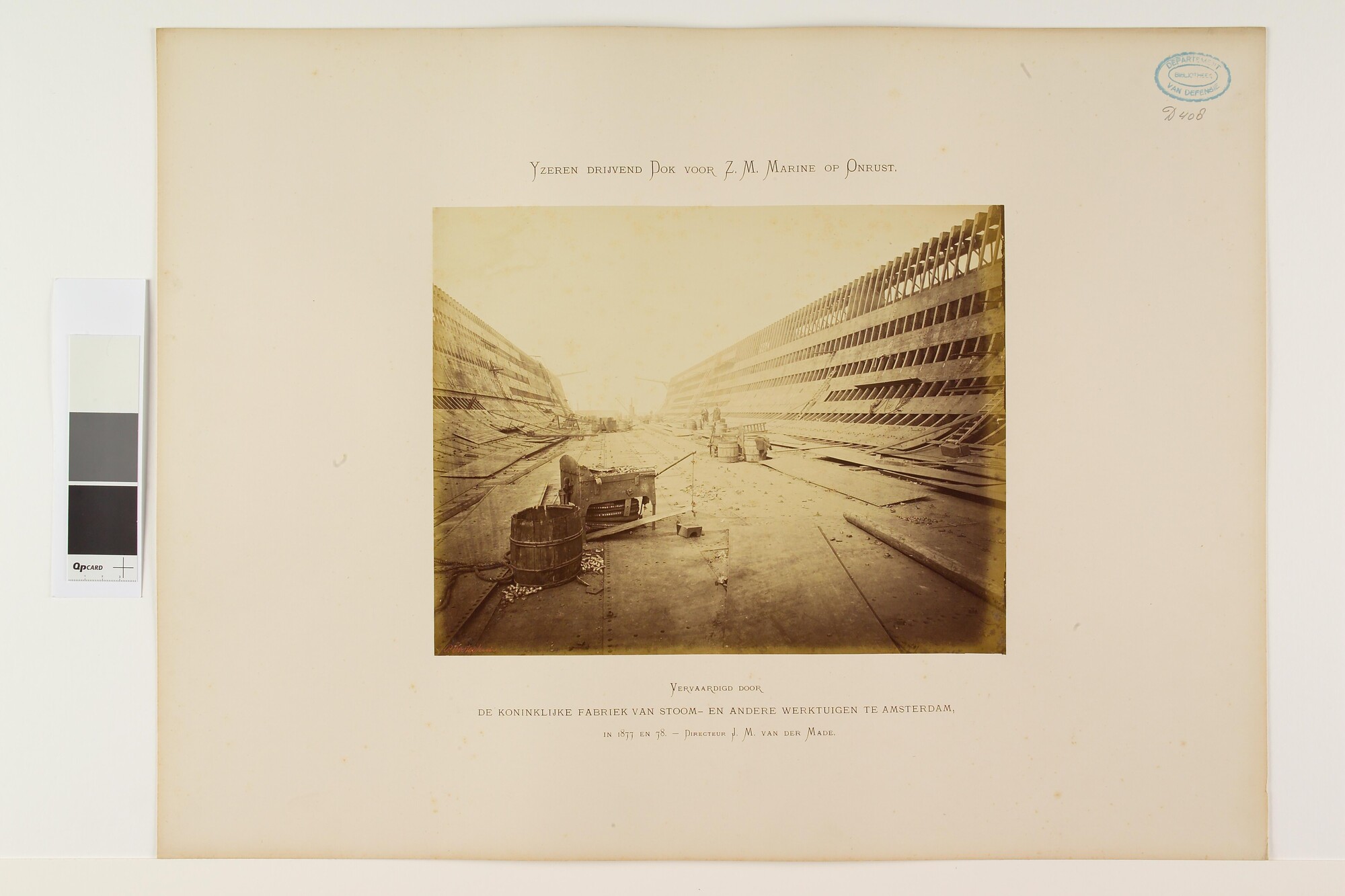 B.0216(0296); Foto's van de bouw van een ijzeren drijvend droogdok; fotoreportage