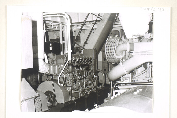 S.5219(12)0622; Foto's van de emmerbaggermolen ''s-Gravenhage'; fotoreportage