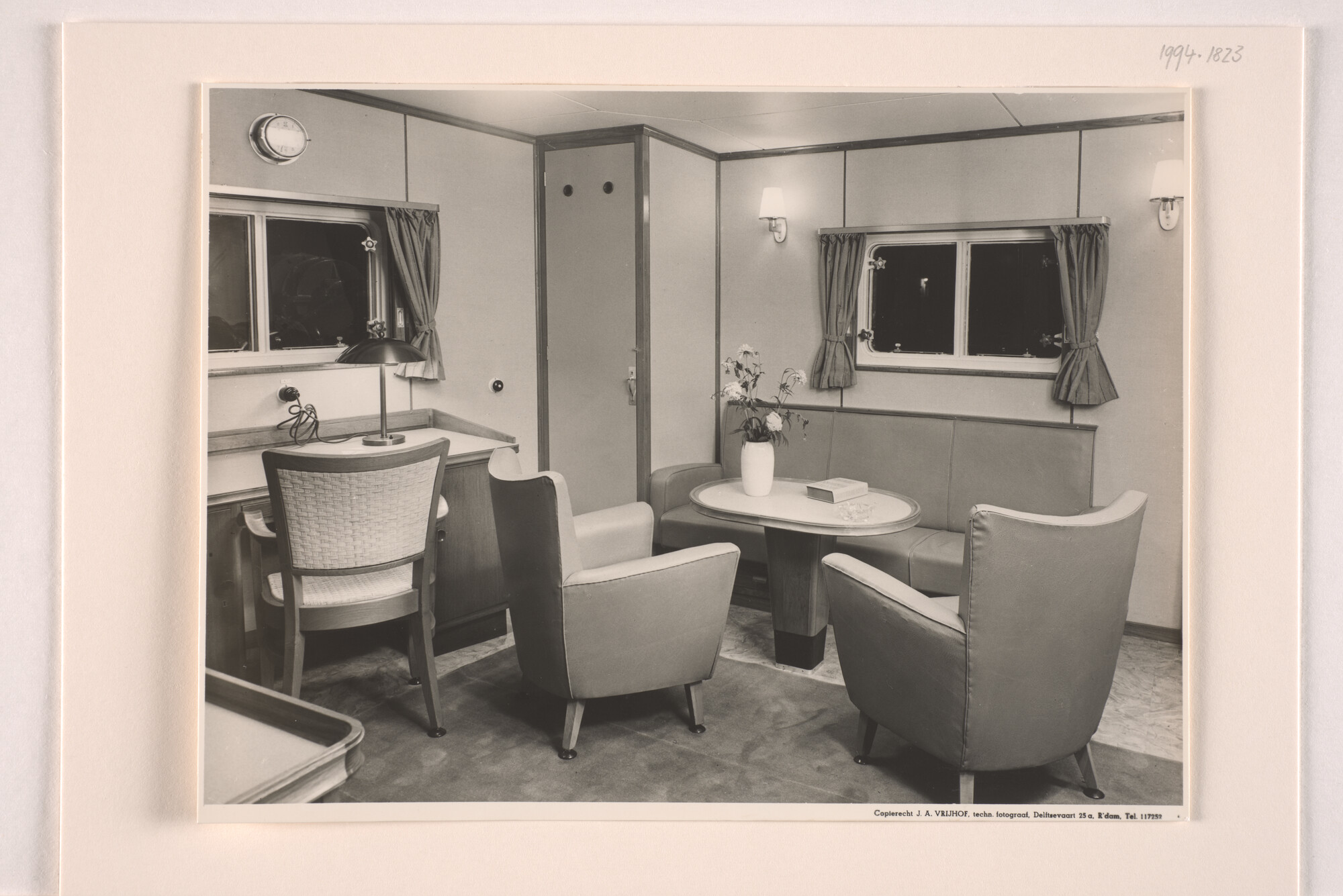 1994.1823; Interieurfoto's genomen aan boord van ms. 'Van Cloon' van de KPM; fotoreportage