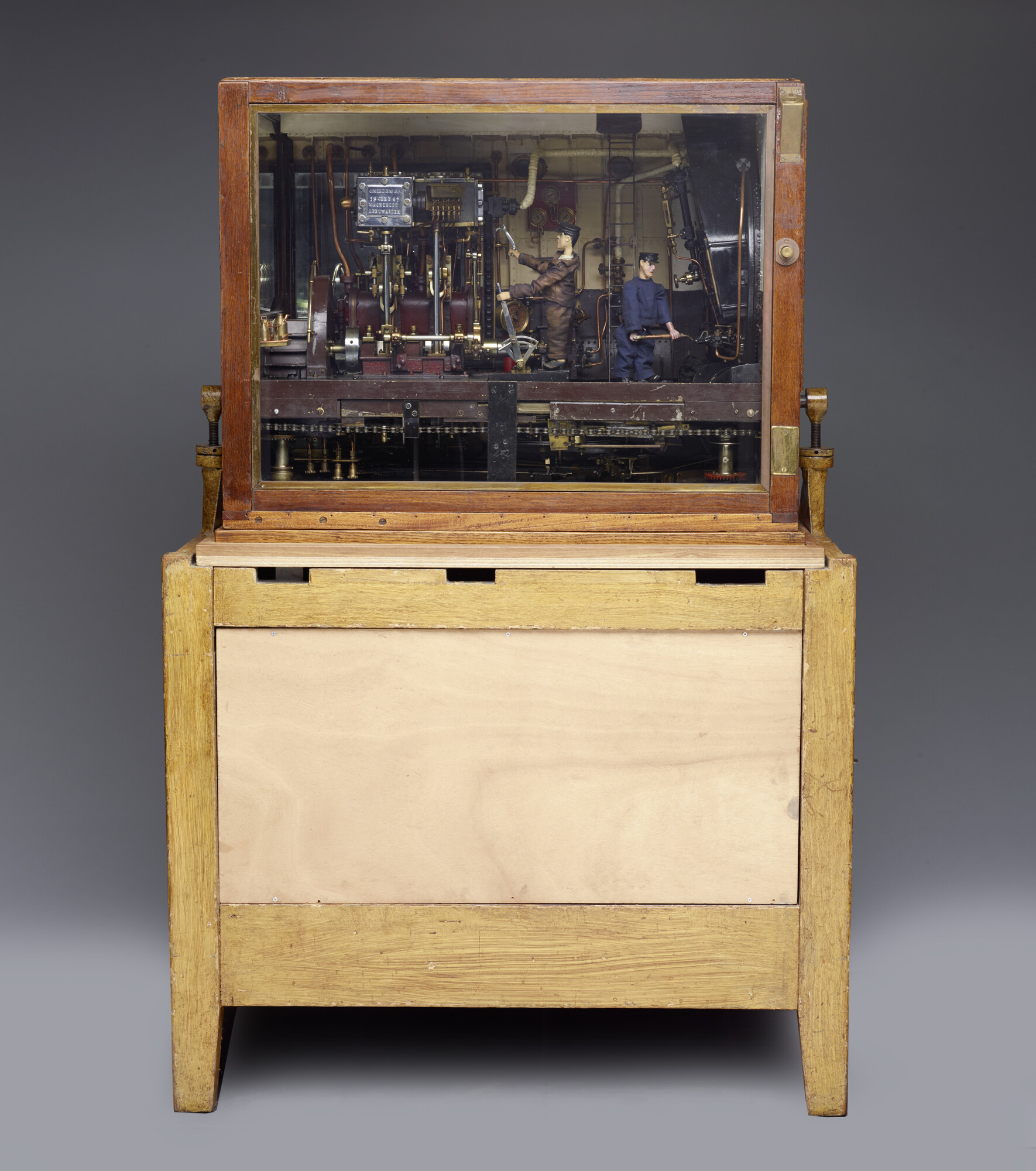A.4109; Model van de machinekamer van de ss. Heereveen I; schaalmodel