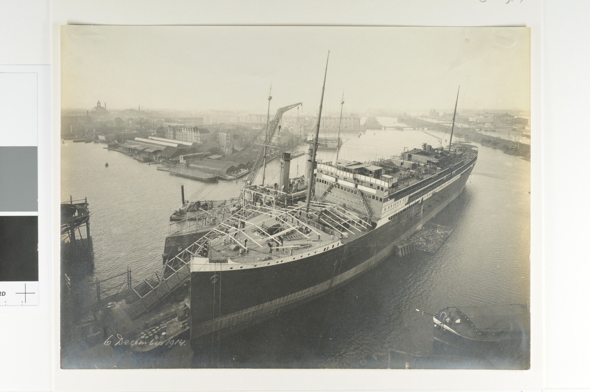 S.1239(02)06; Foto's van het mailschip ss. Jan Pieterszoon Coen tijdens afbouw; fotoreportage