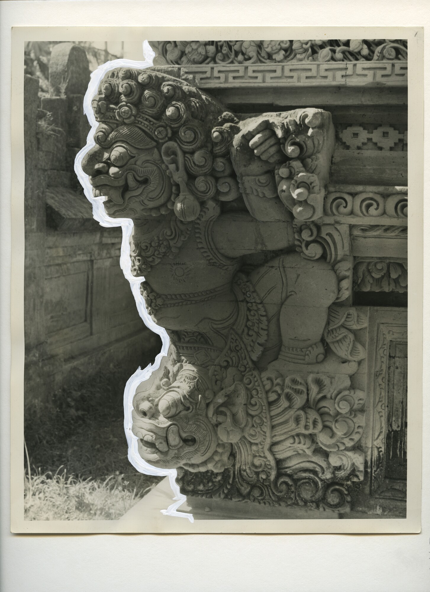 B.0227(1071)02; Detailfoto van ornamenten op een Balinesische tempel; foto